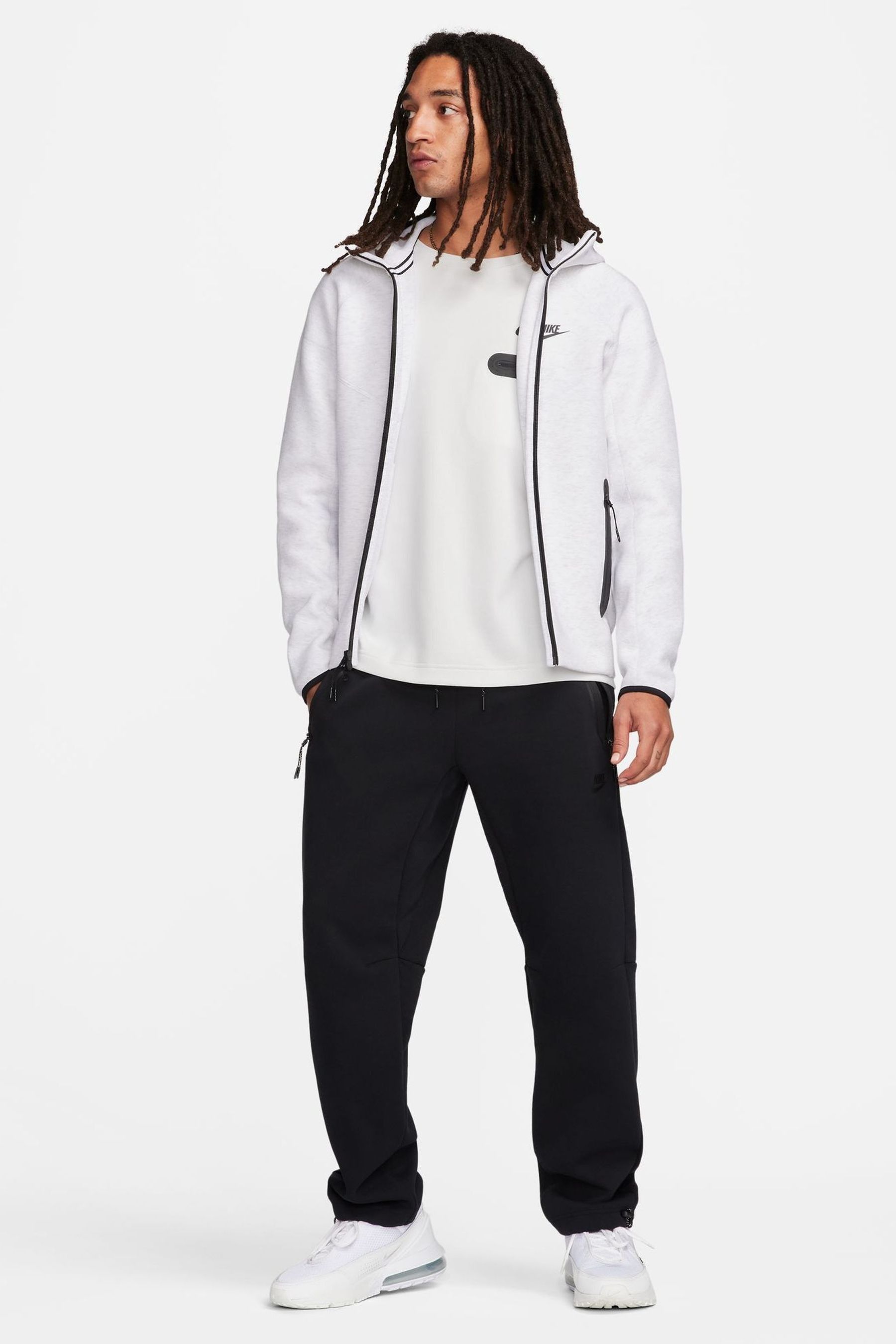 Light grey nike jacket sales