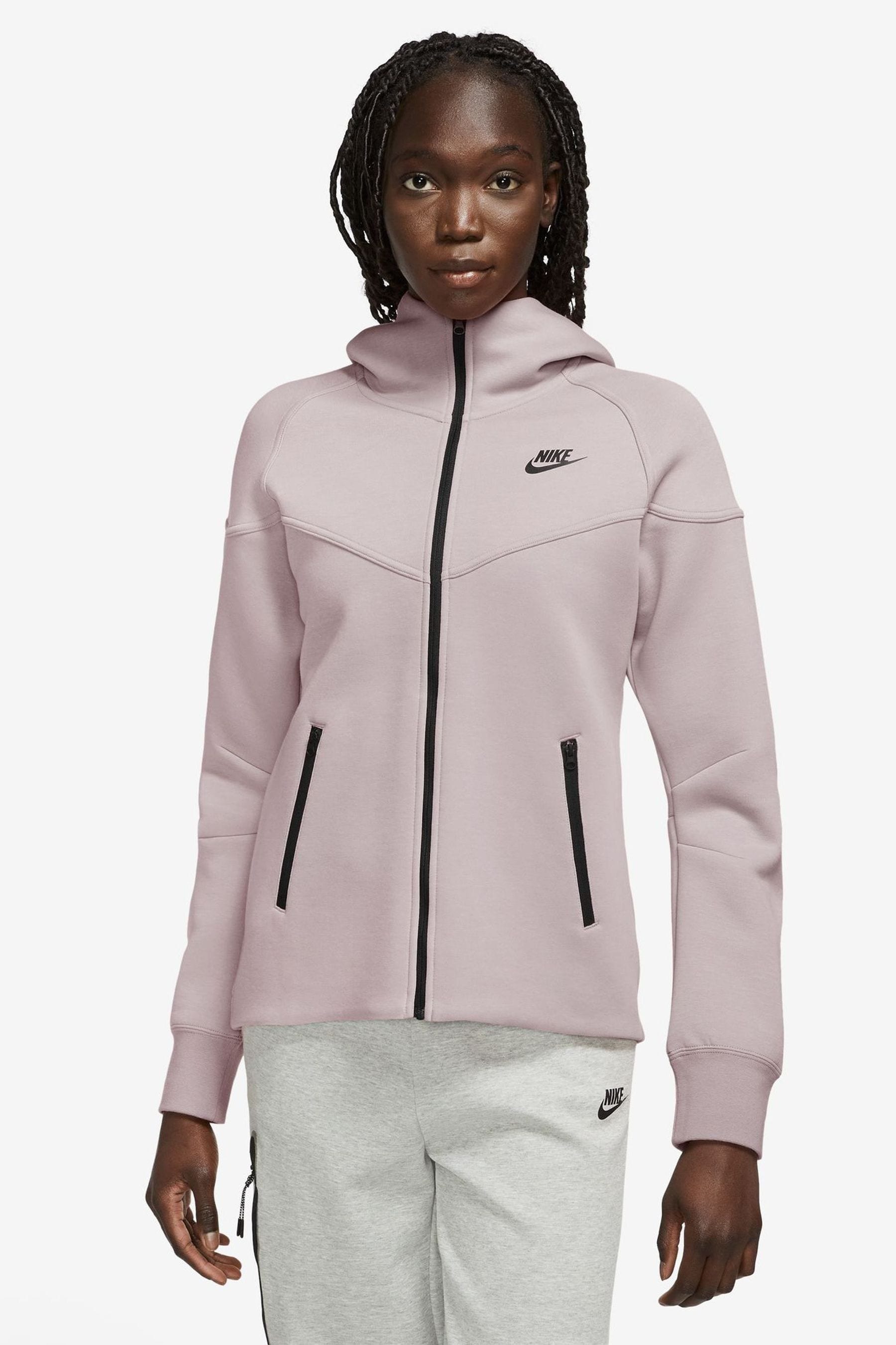 Sportswear tech fleece best sale windrunner