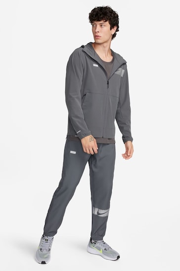 Nike Grey Unlimited Flash Repel Hooded Versatile Jacket