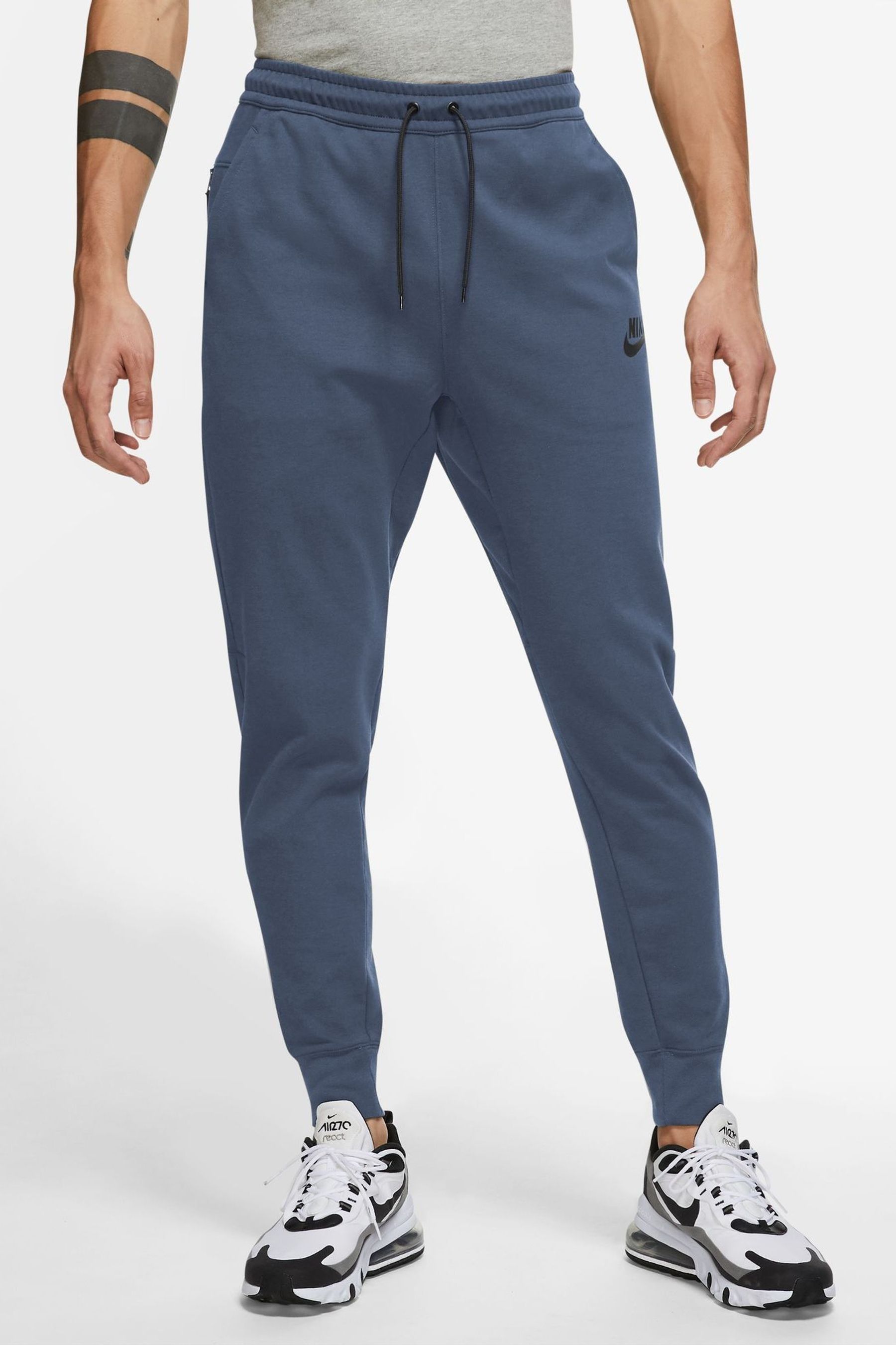 Nike tech sale essential joggers