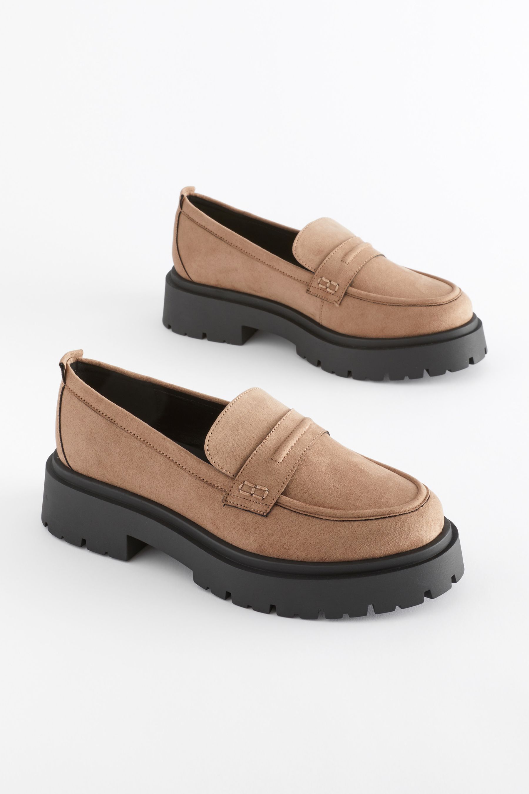 Neutral loafers 2025