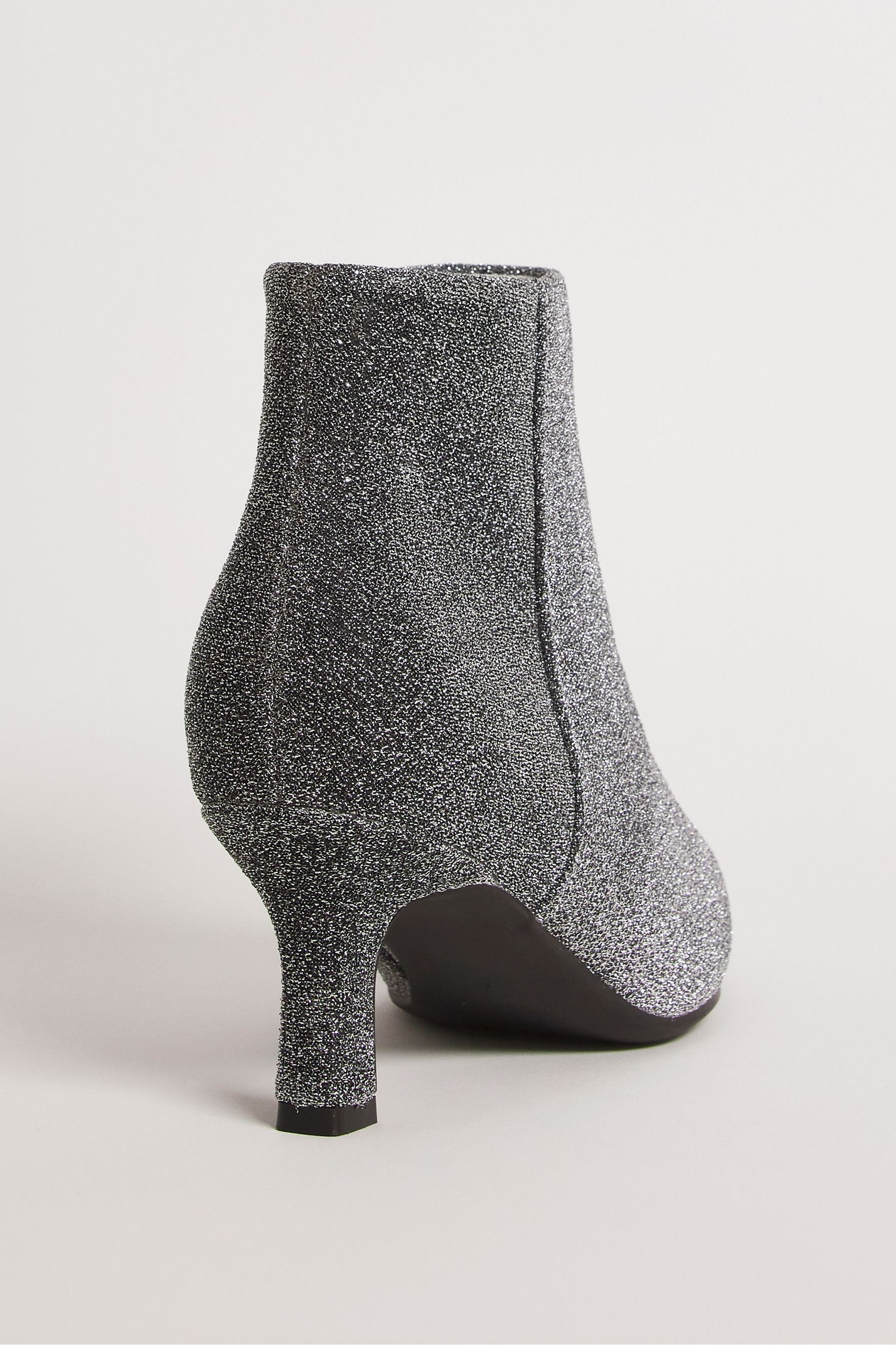 Wide fit clearance kitten heel boots