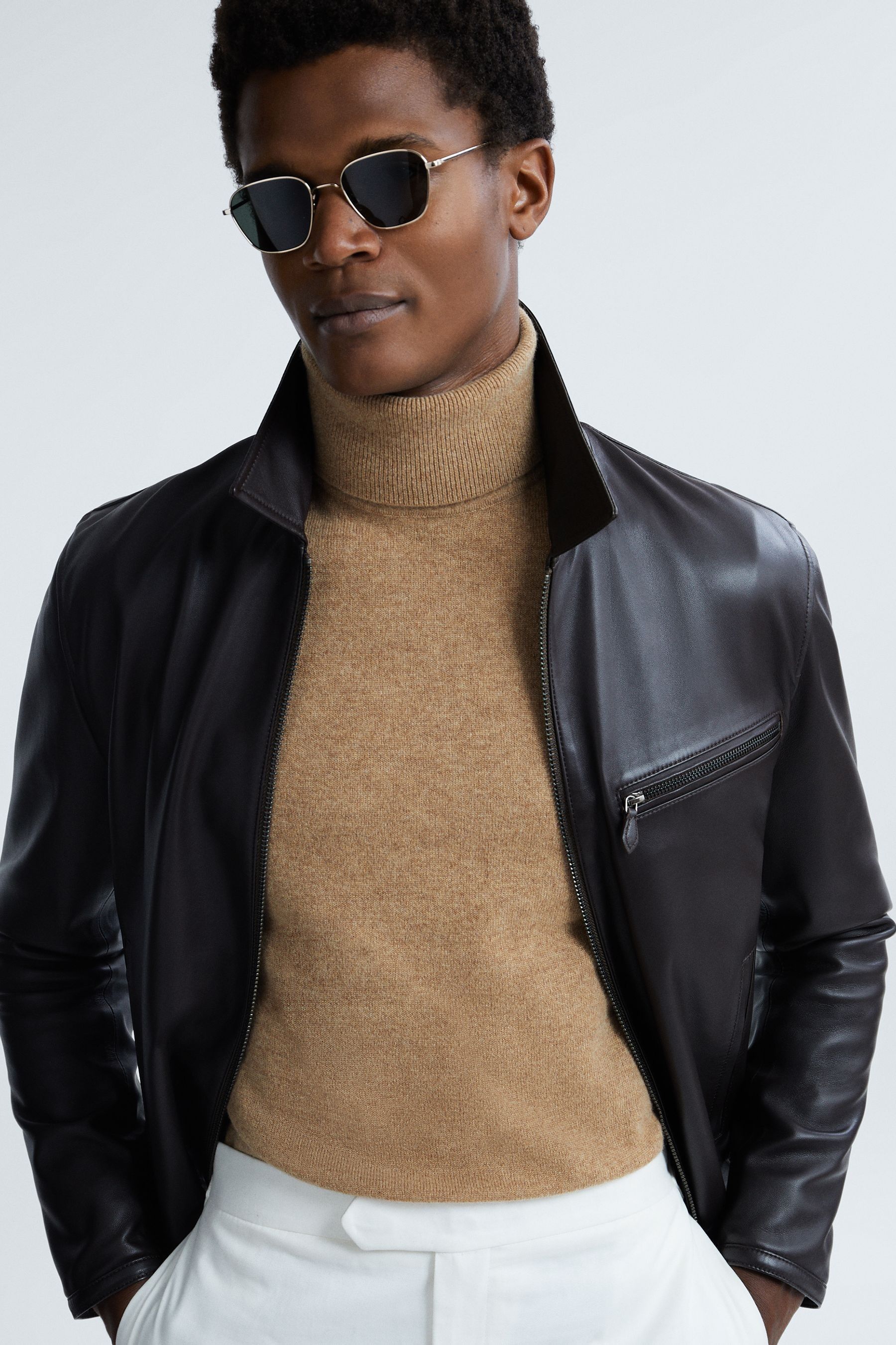 Cashmere shop roll neck