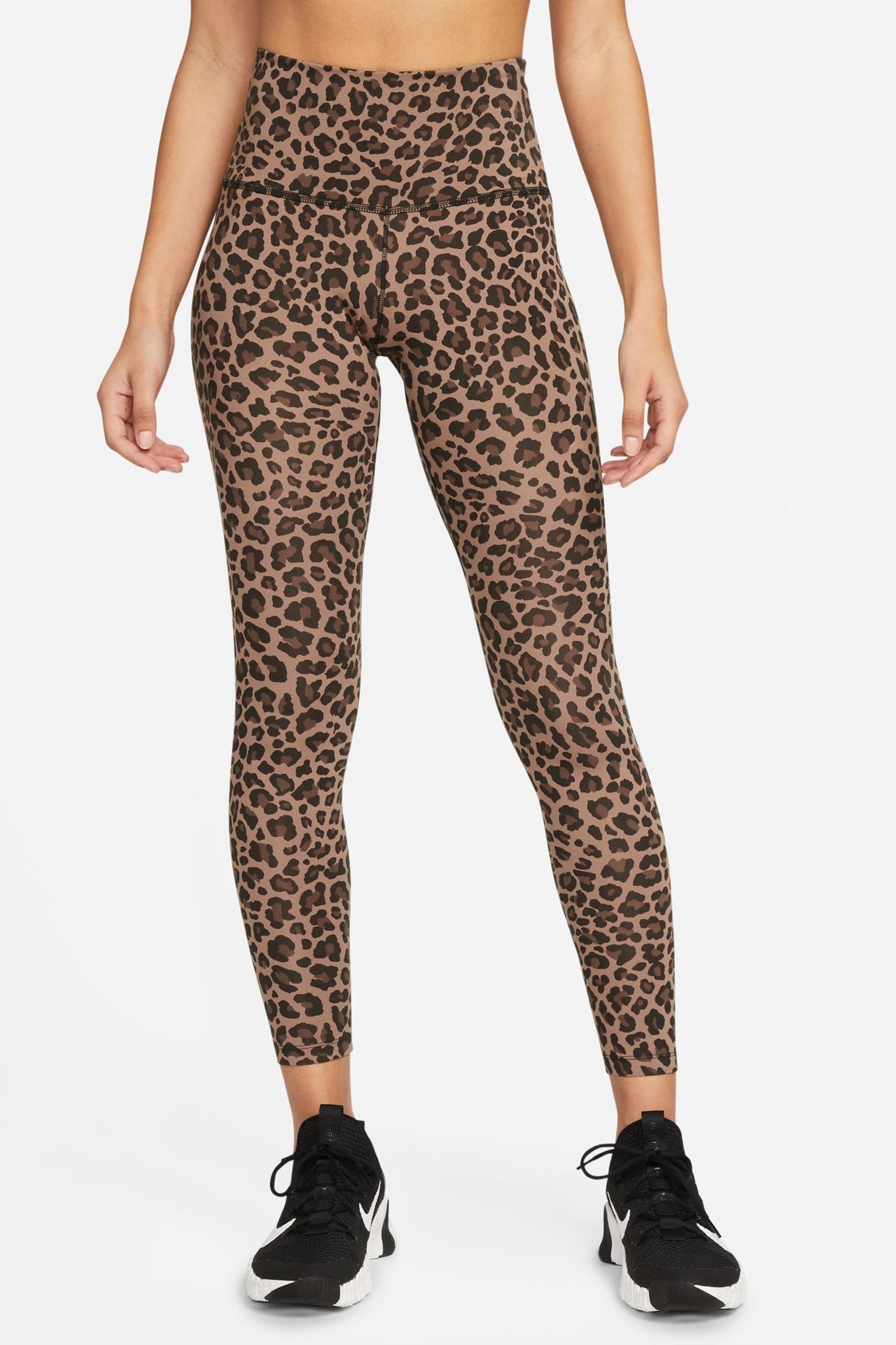 Nike ladies hotsell leopard print leggings