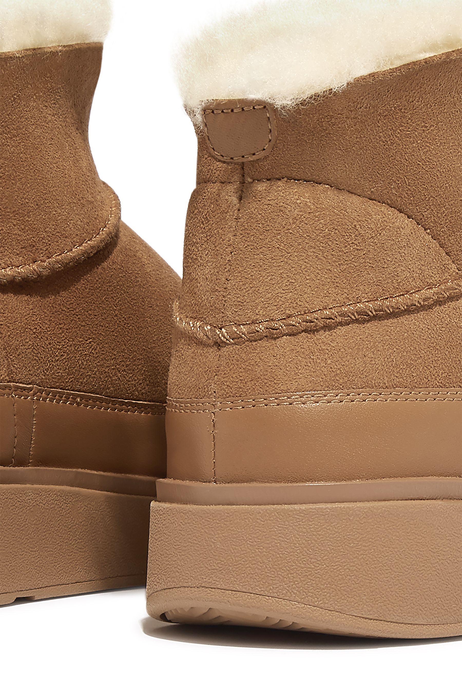 Fitflop shearling hot sale boots