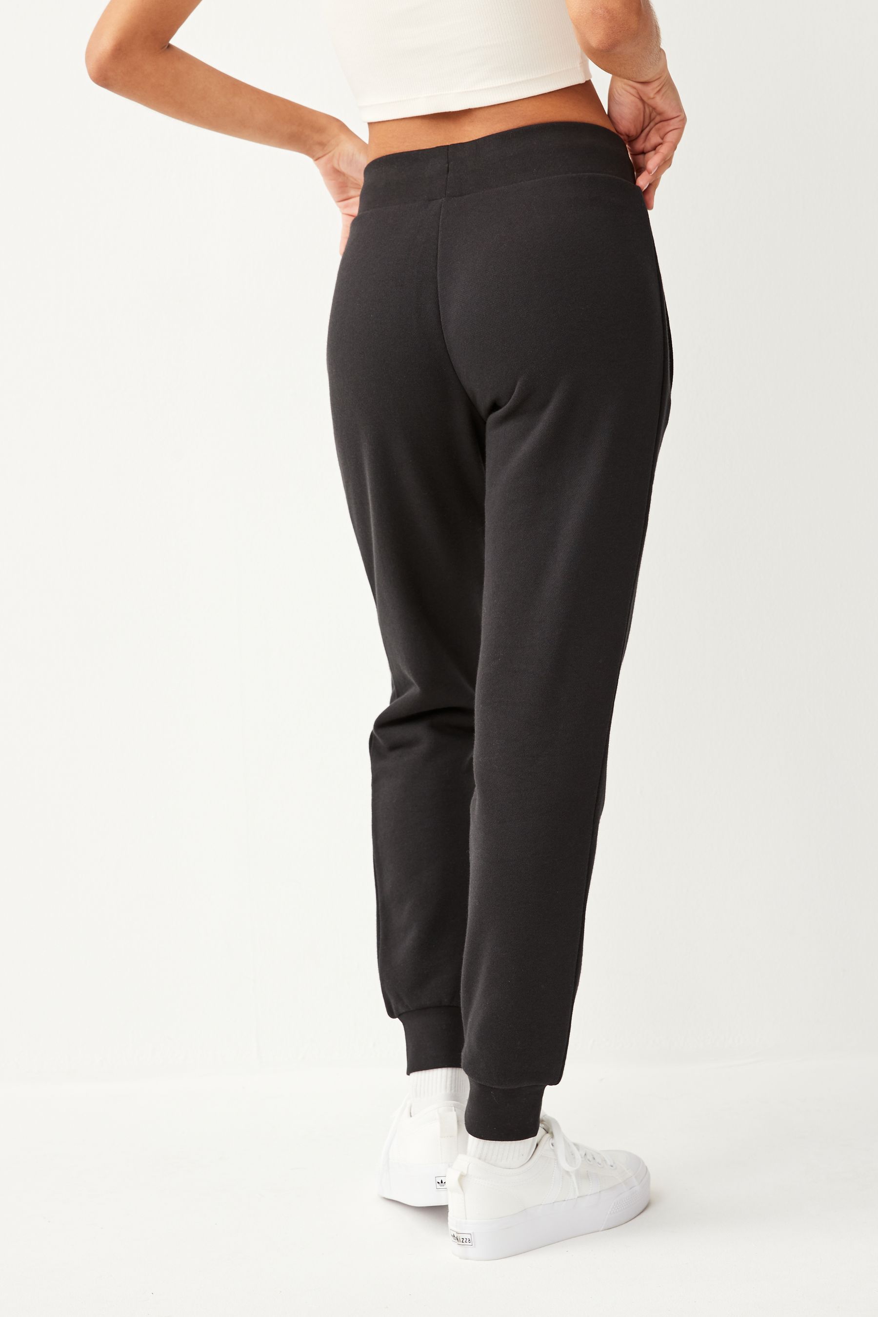 Adidas original 2024 skinny joggers