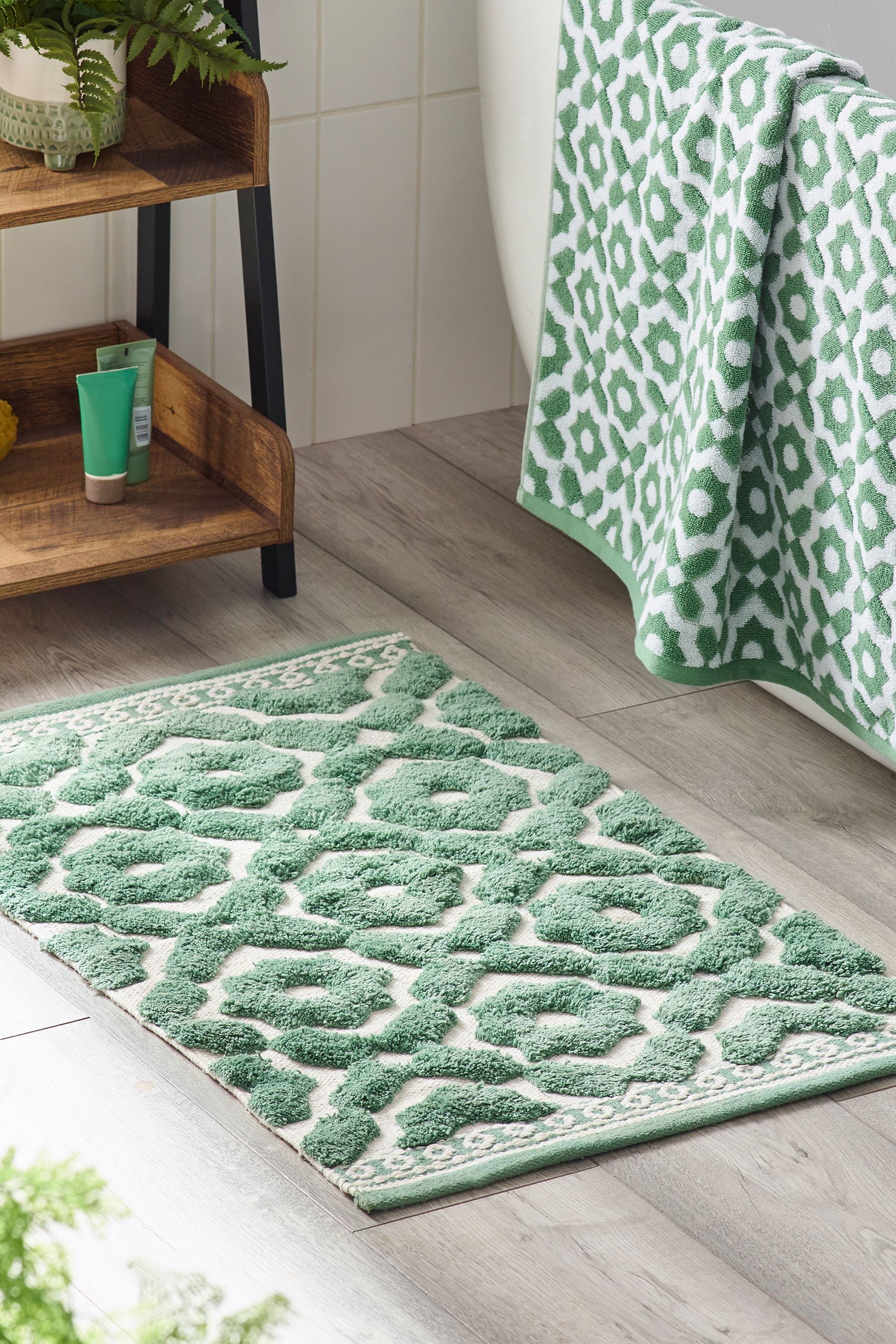 Green bathroom mat store