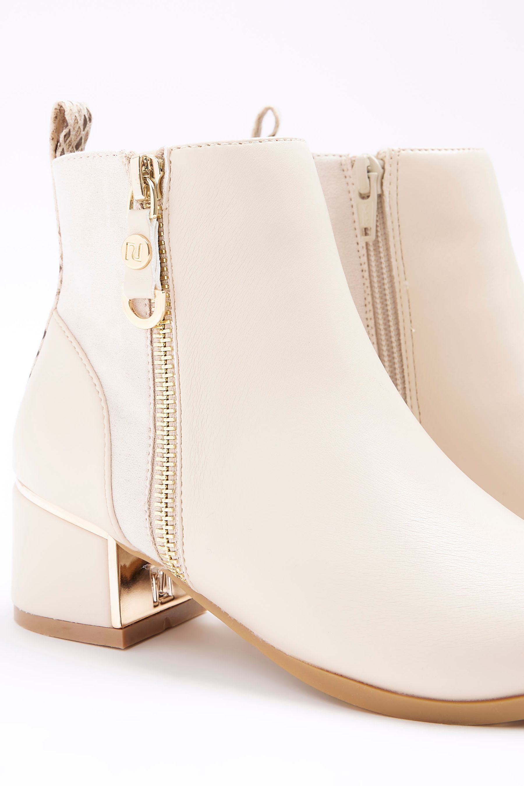 River island sales cream boots