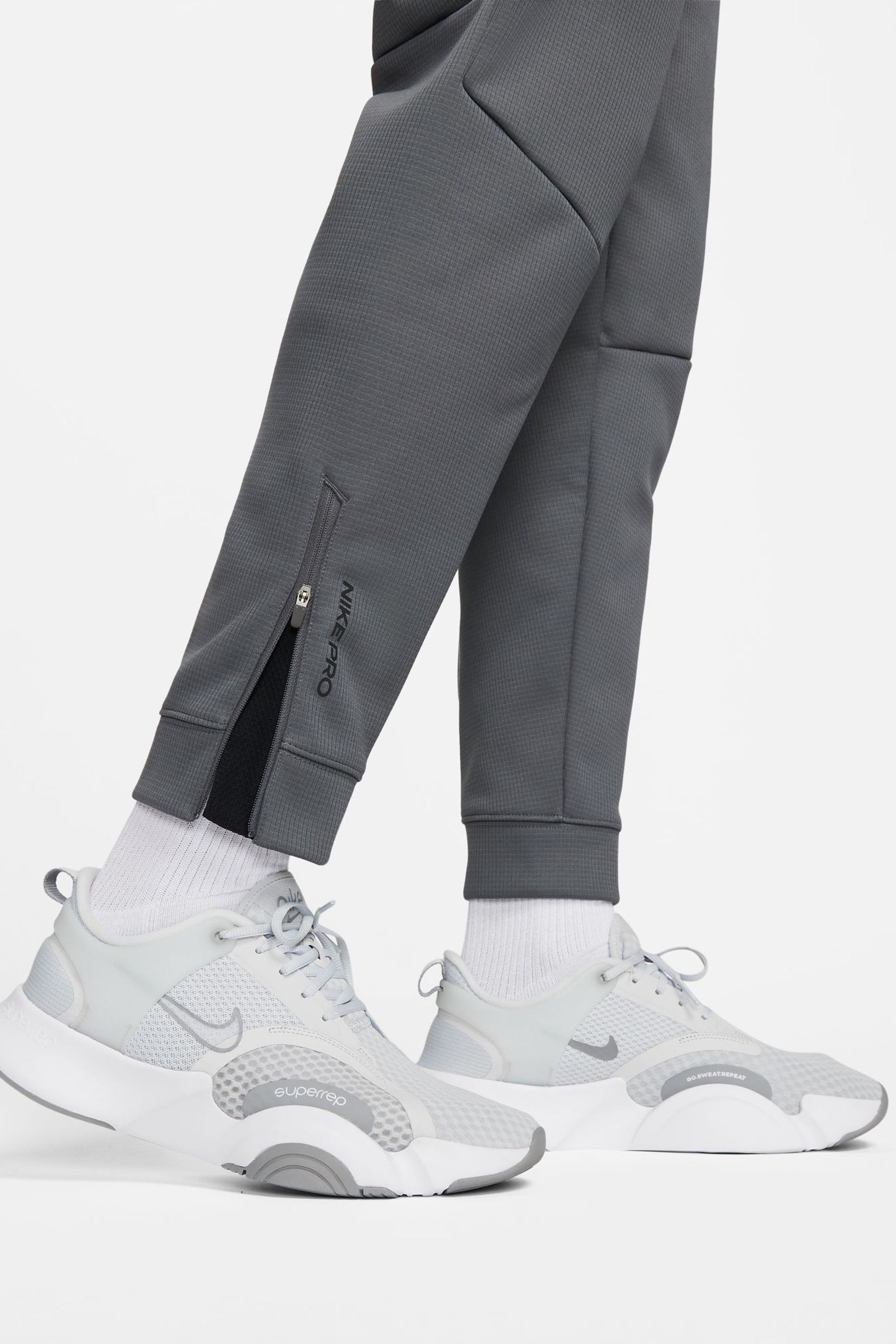 Nike sphere shop pants