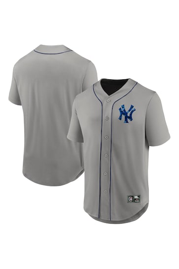 Fanatics Grey MLB New York Yankees Animal Foundations FootBall Shirt