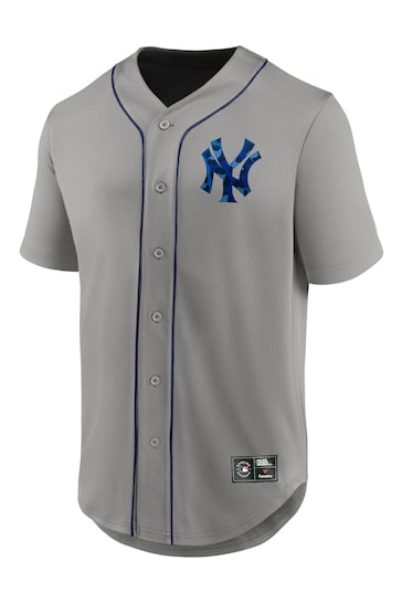 Fanatics Grey MLB New York Yankees Animal Foundations FootBall Shirt