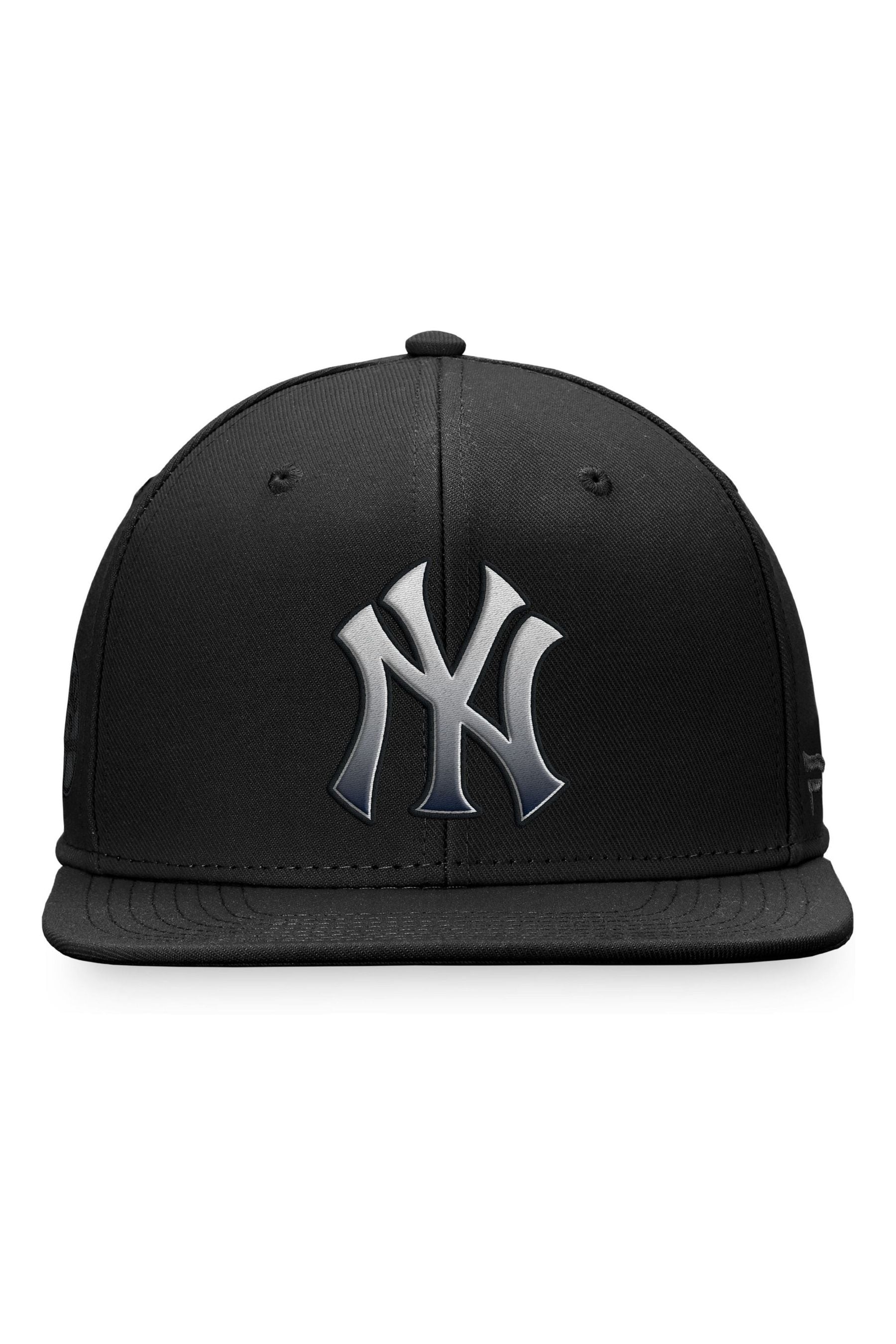 adidas Black New York Yankees Iconic Gradient Snapback Cap