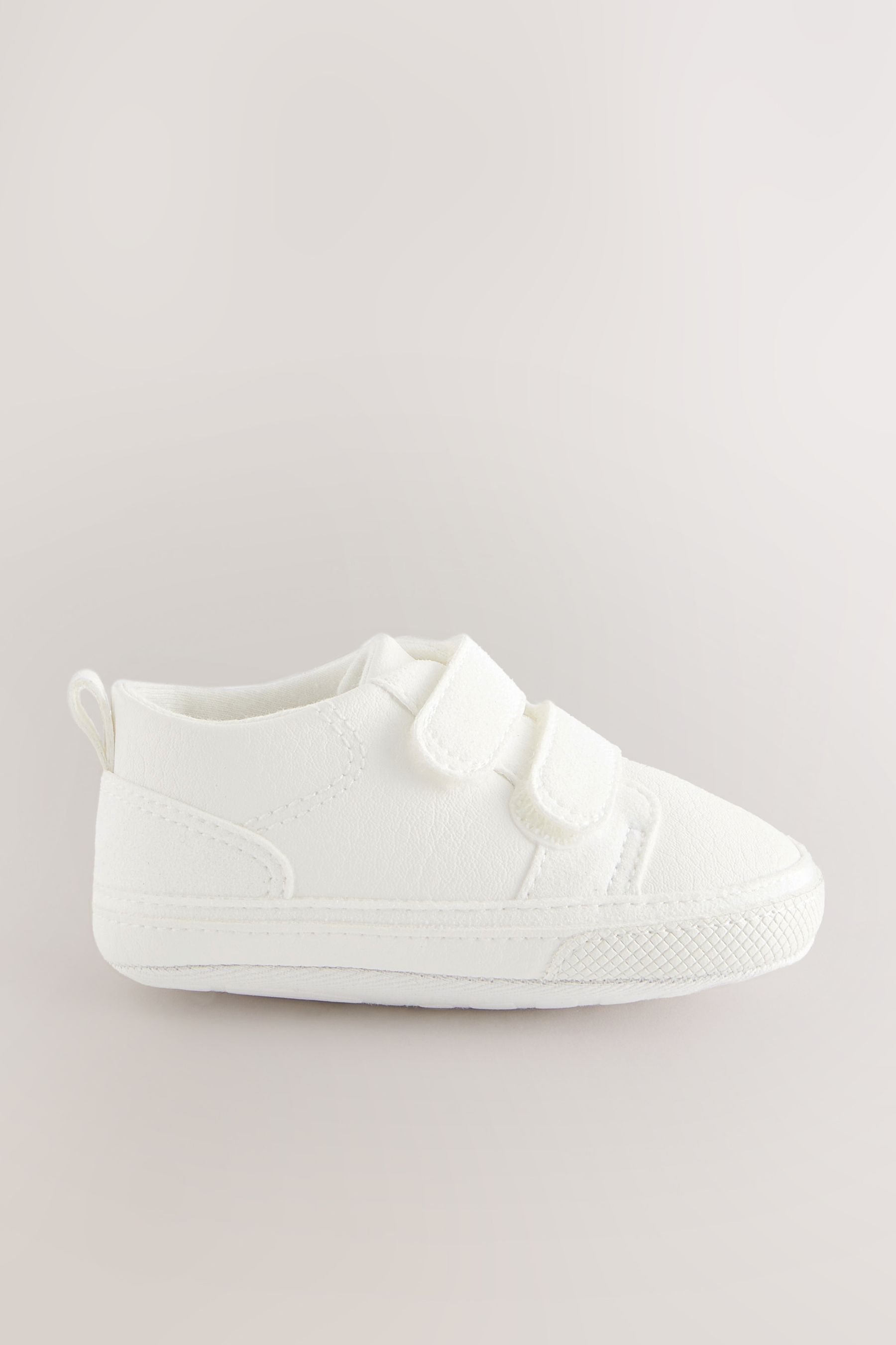 Two years baby discount shoes