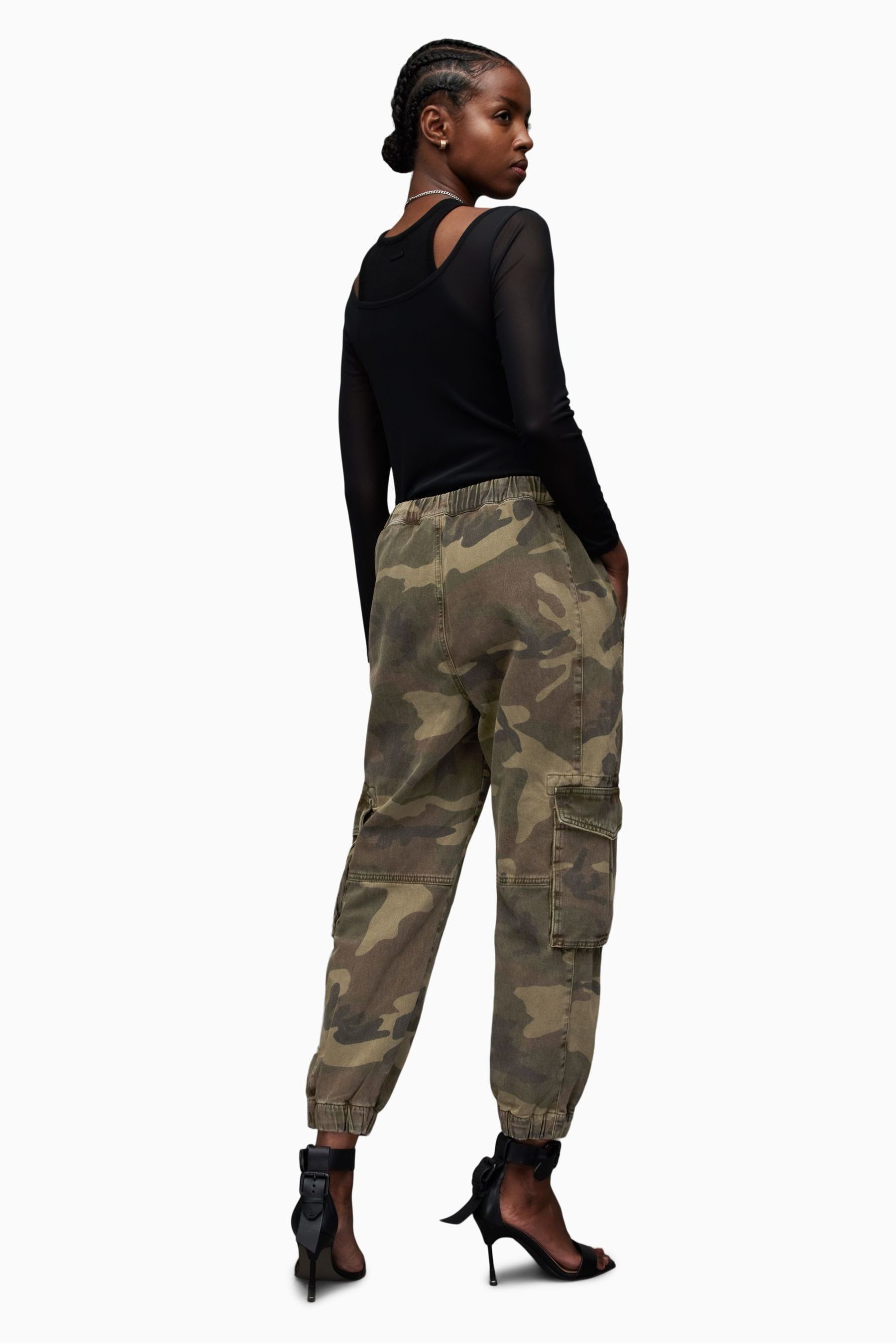 Camouflage trousers women sales