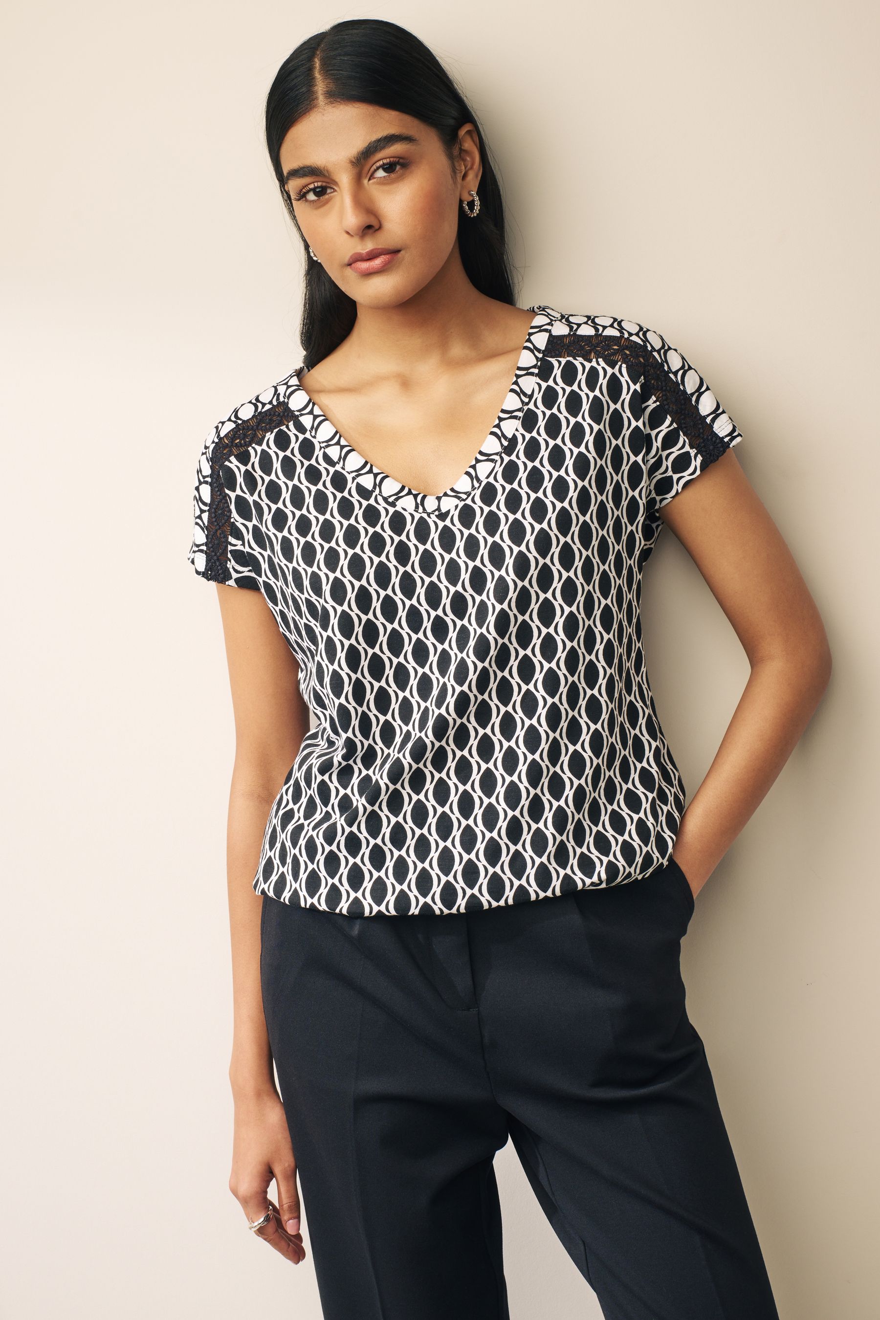 Ladies bubble shop hem tops uk