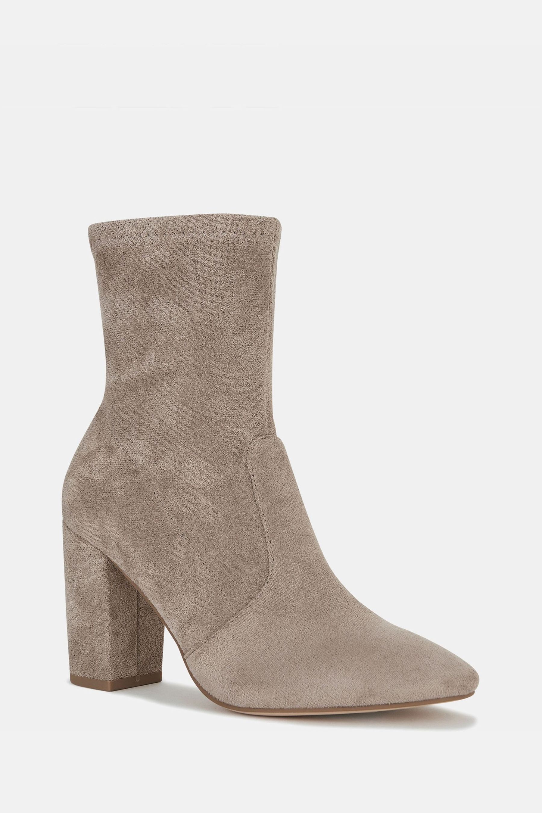 Novo long boots sale