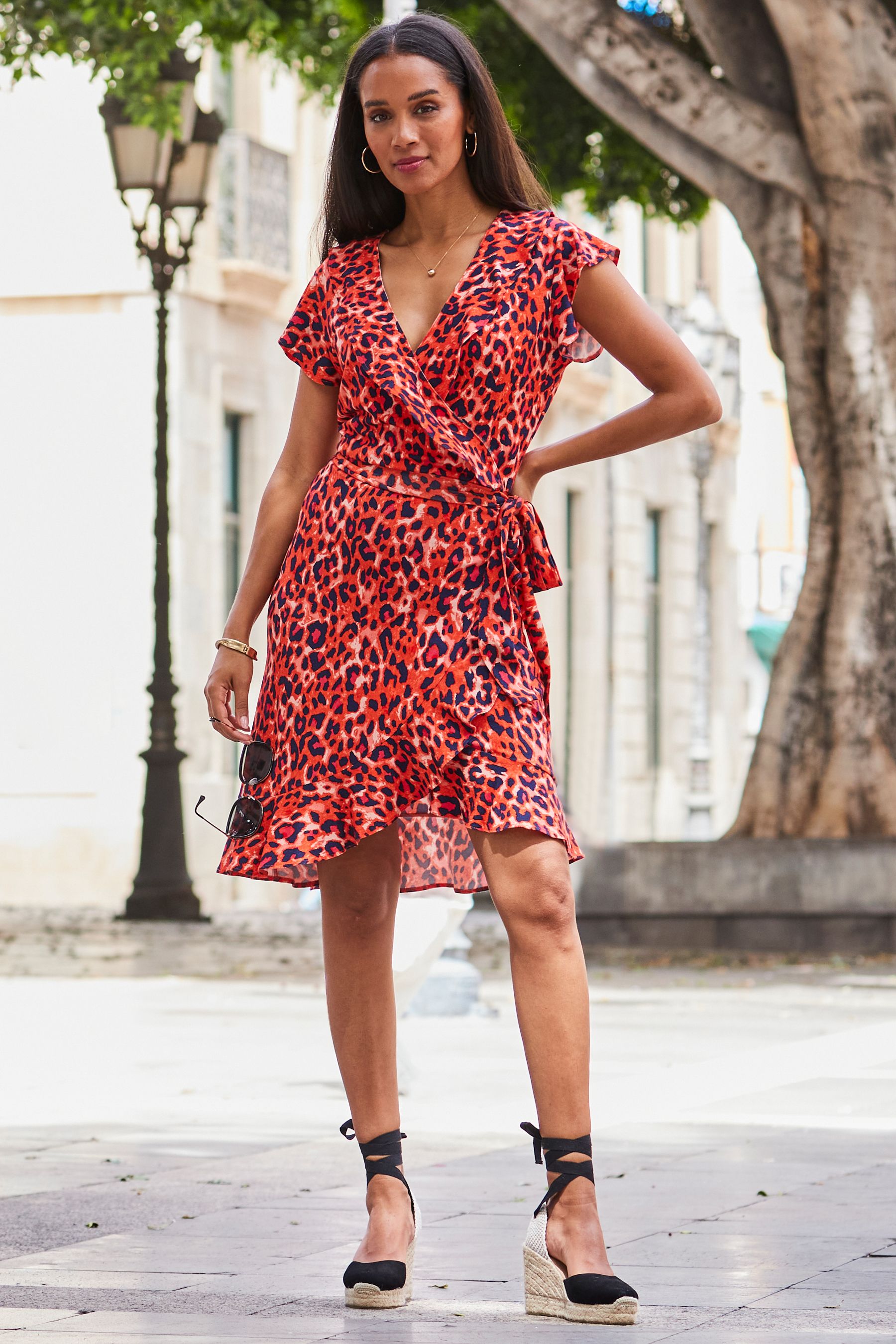 Red leopard best sale print wrap dress