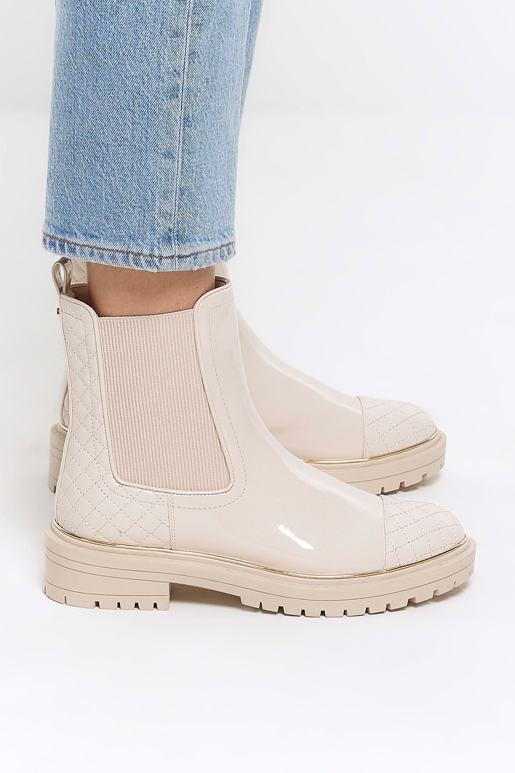 River island chunky store sole chelsea boot