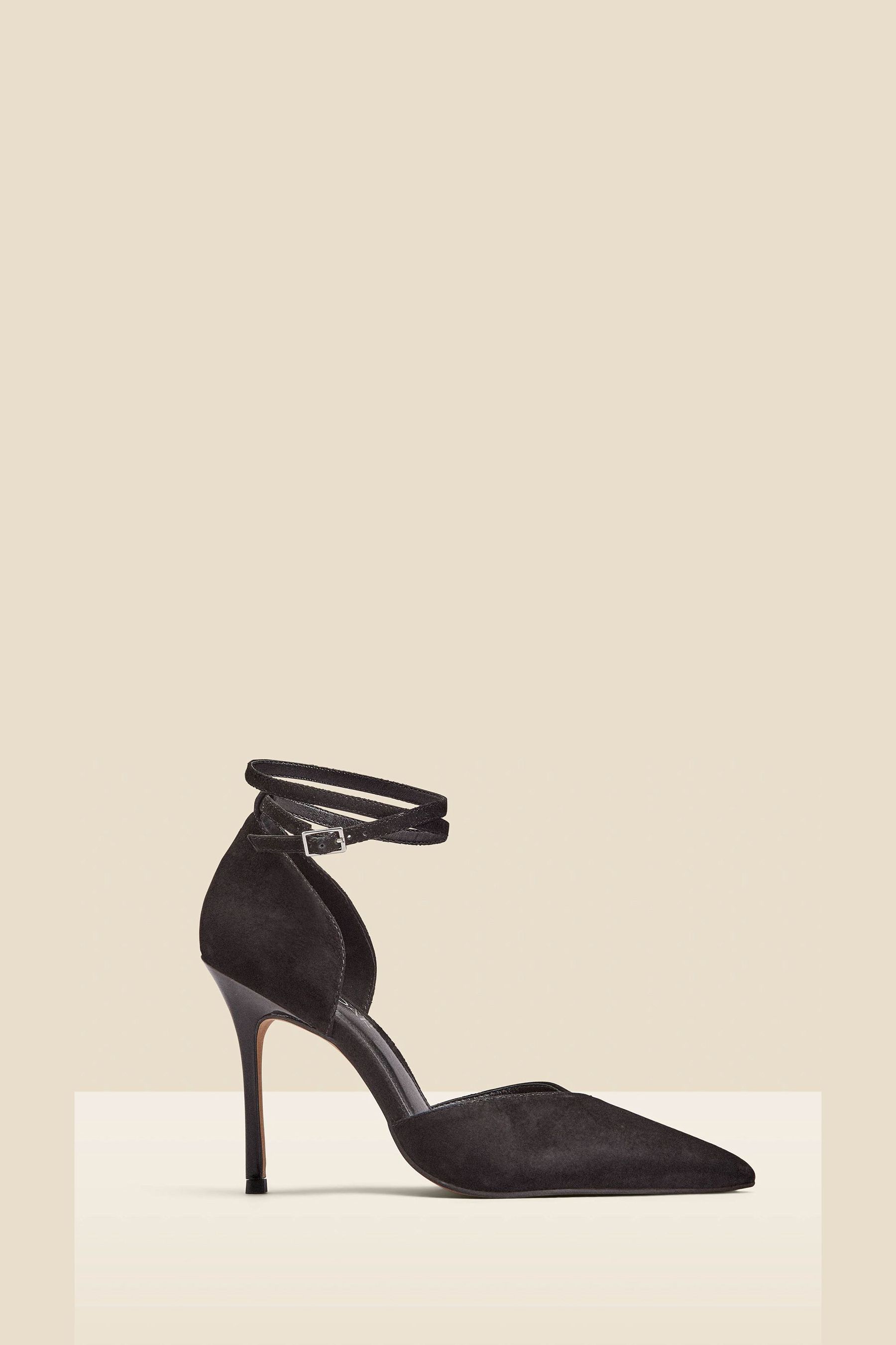 Basic black heel sales
