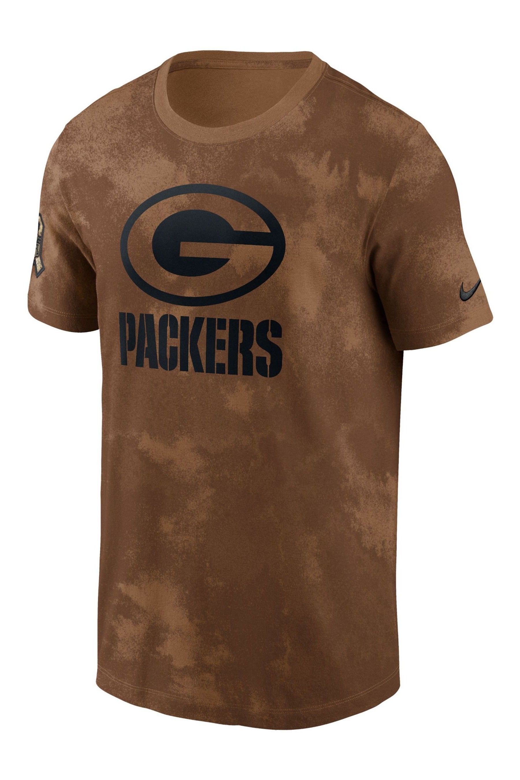 Fanatics salute store to service