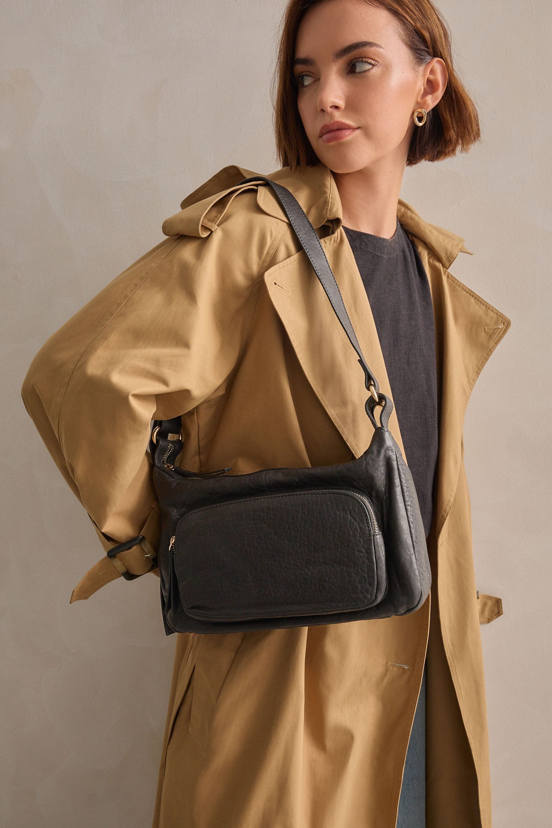Black leather shoulder bag with pockets hot sale