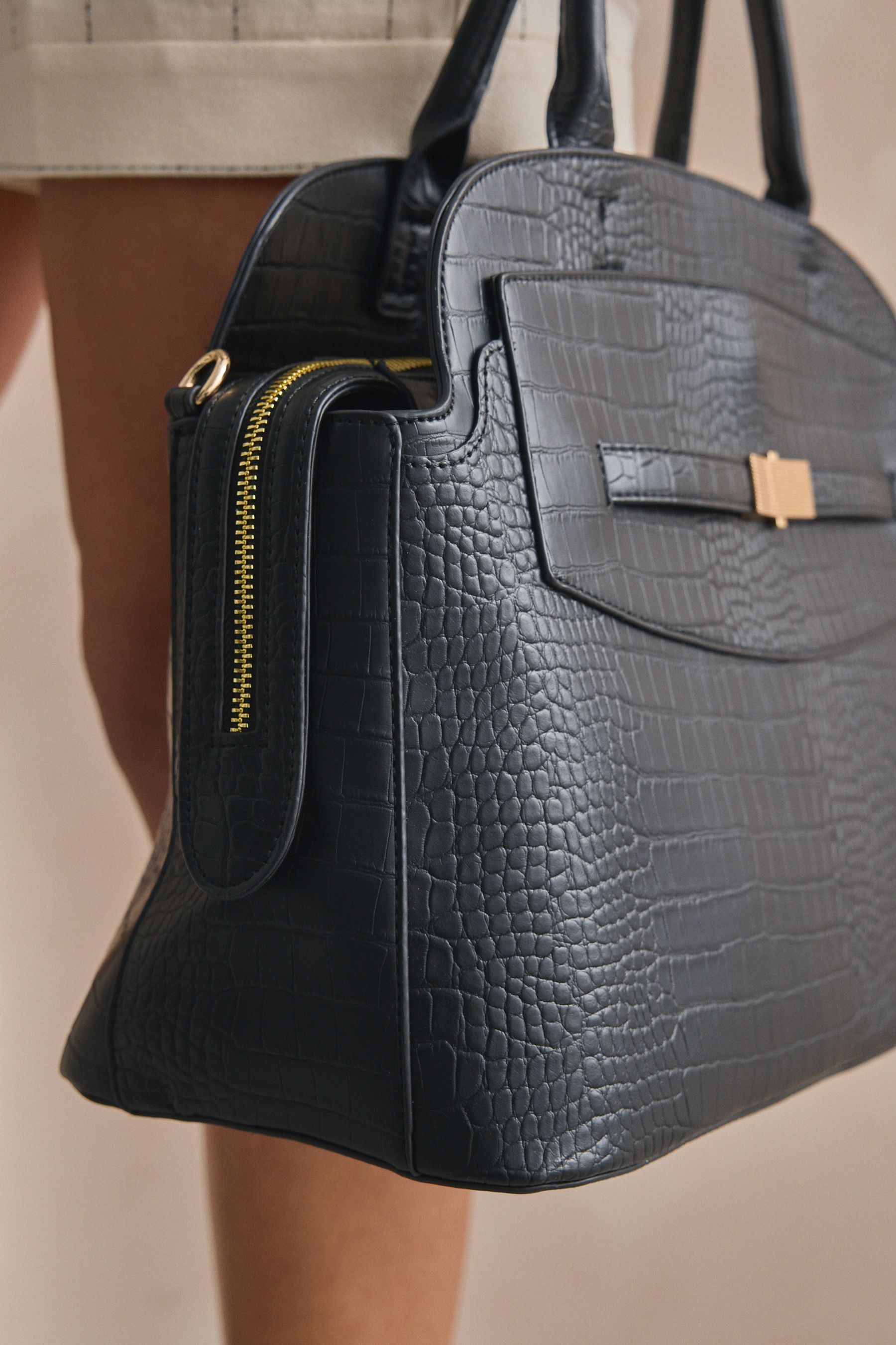 Black croc detail lock front tote bag hotsell