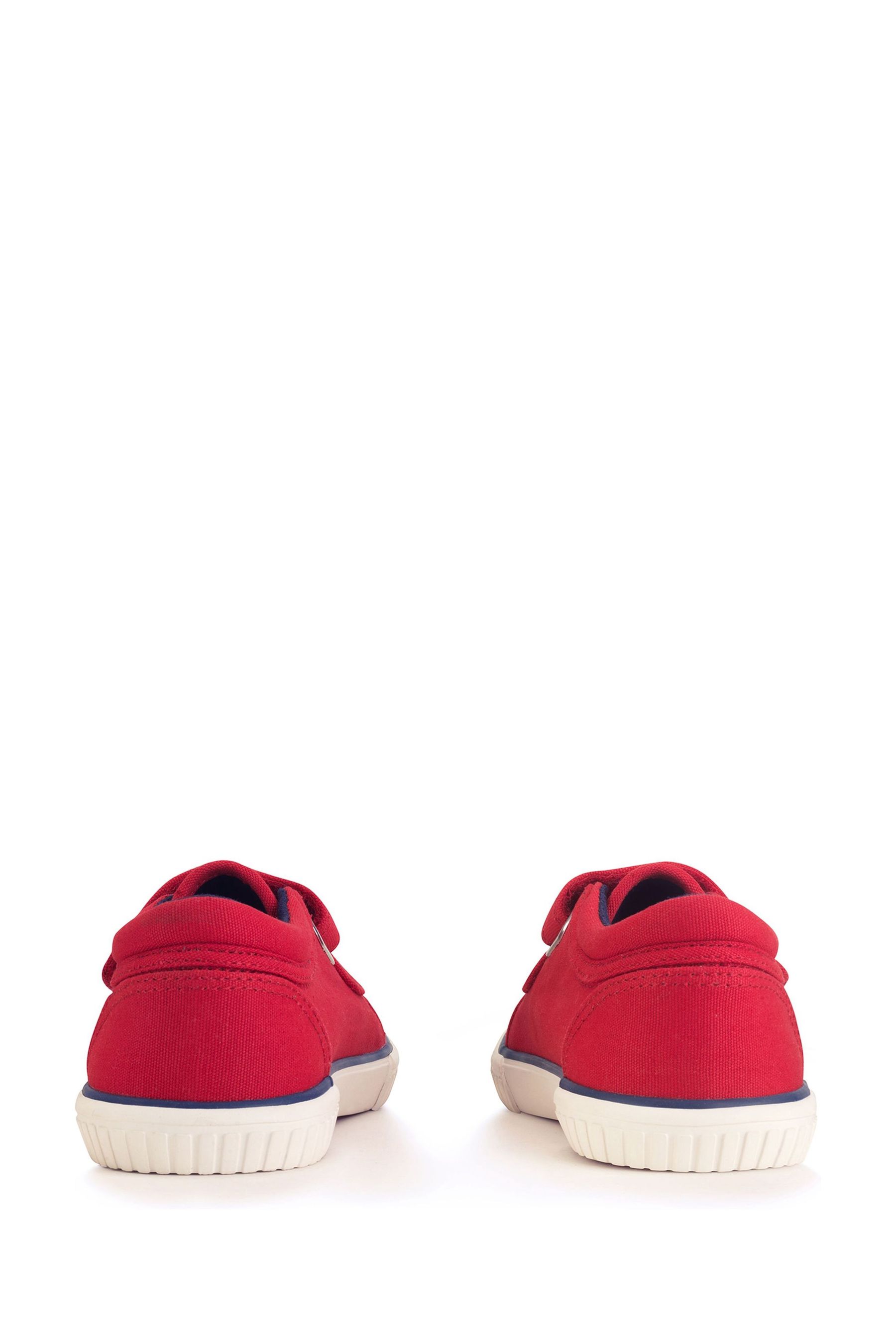 Lacoste beach shoes top