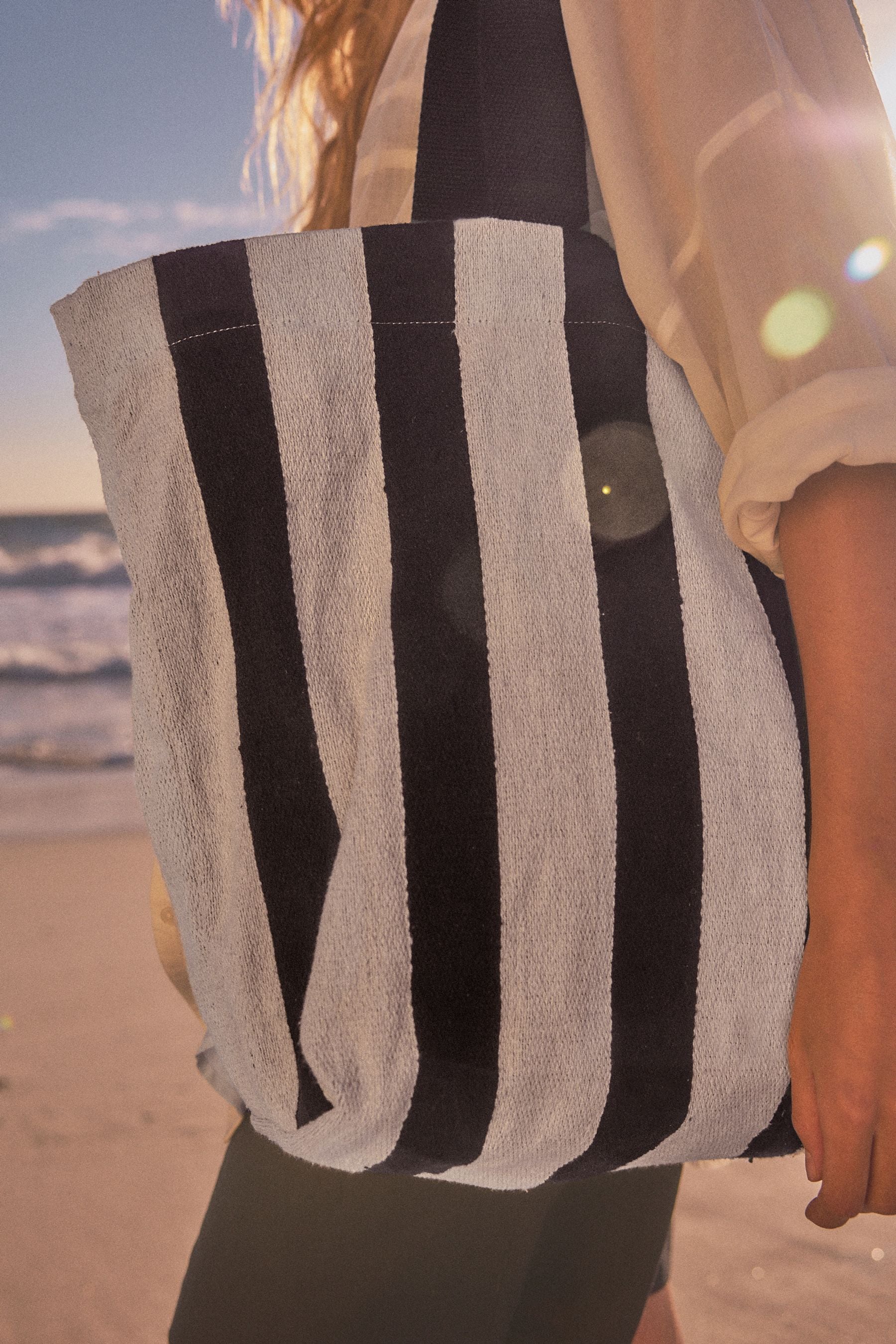 Black and white striped tote hot sale