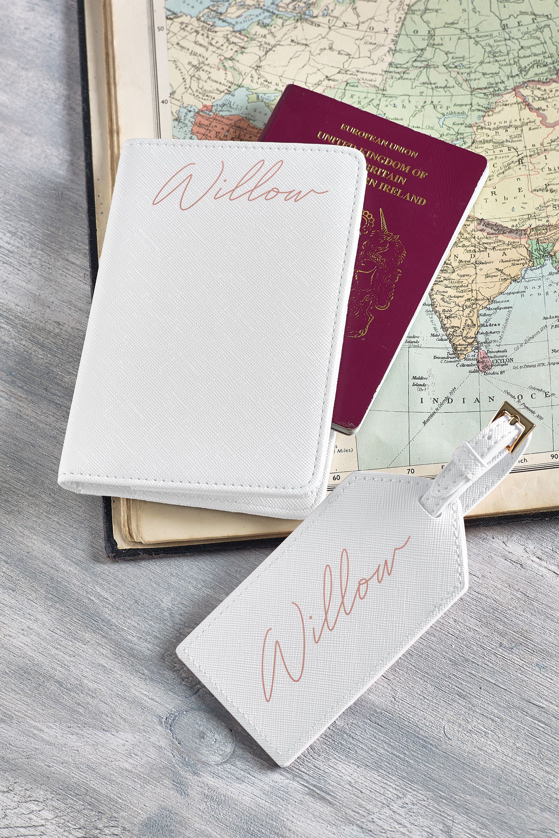 Personalised luggage tags and passport cover 2025