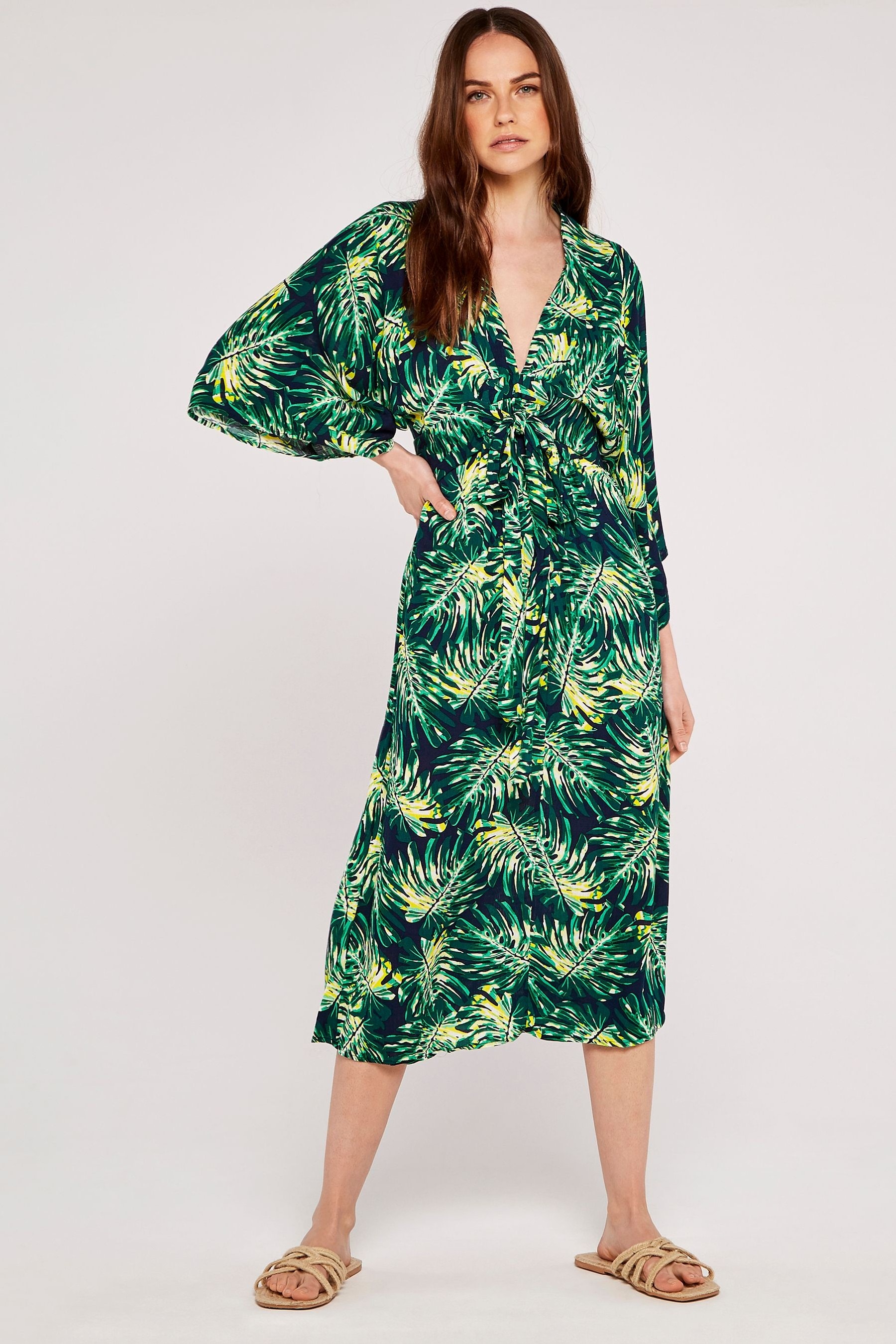 Front knot kimono dress discount