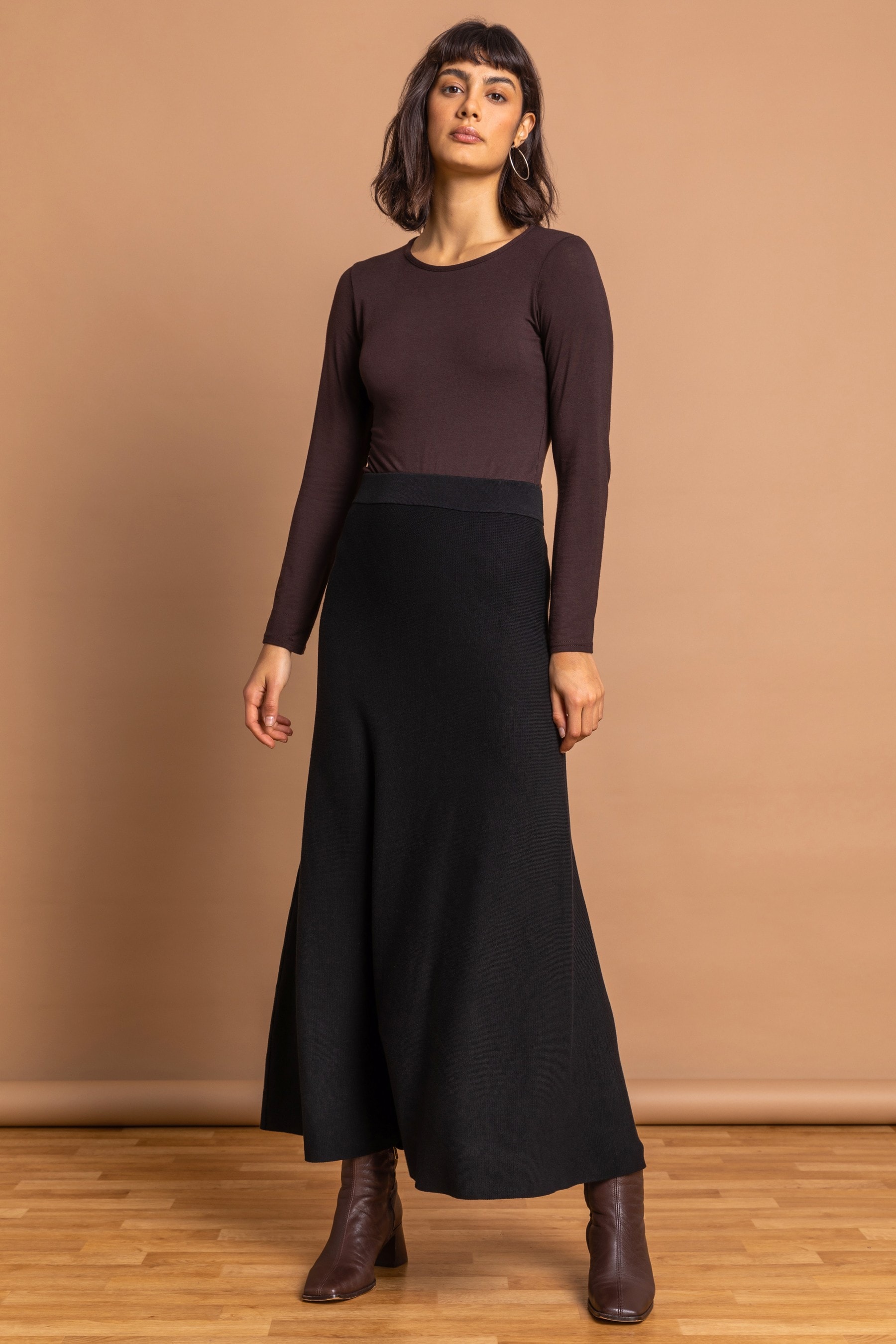 Plain black maxi skirt top