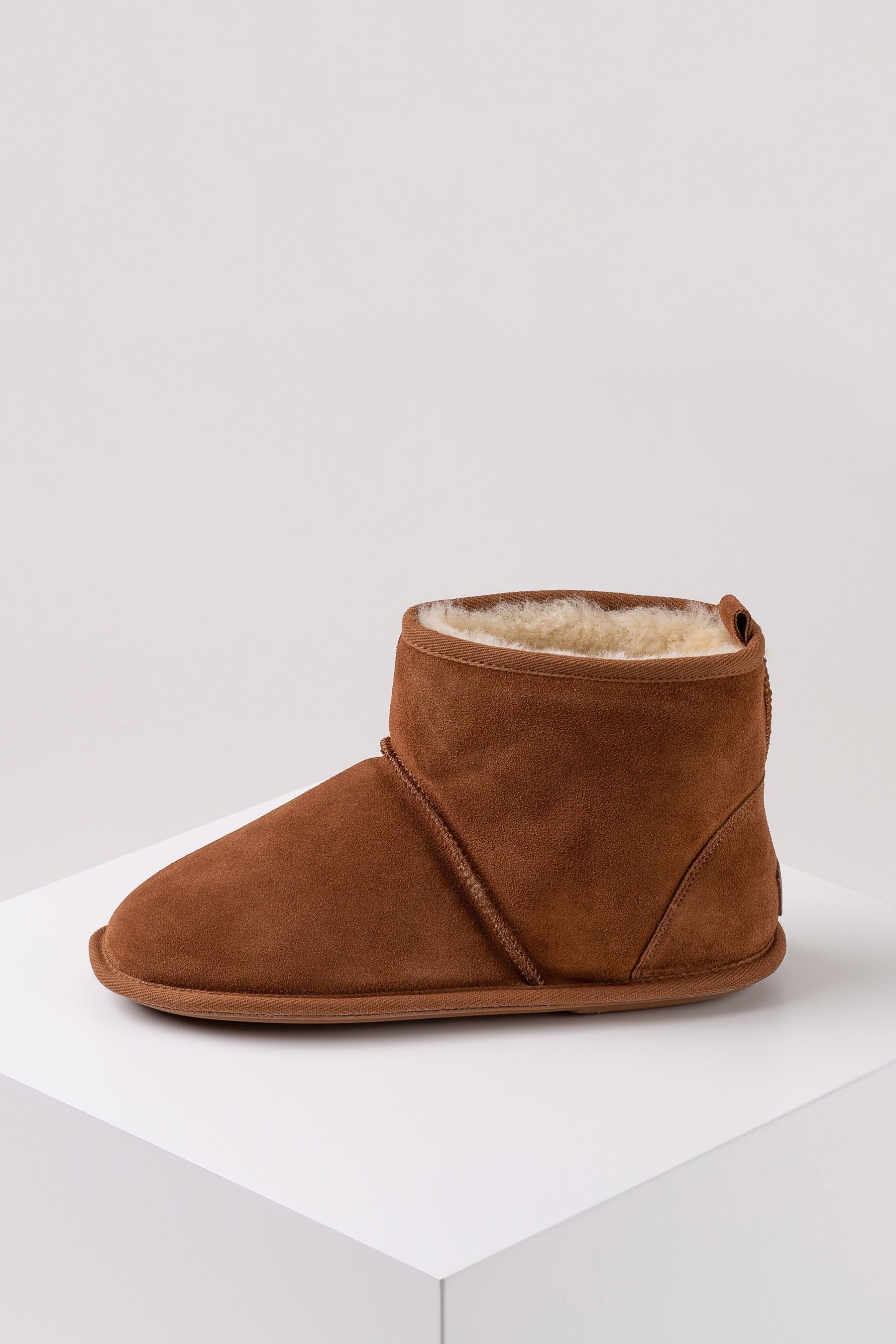Just sheepskin clearance slipper boots