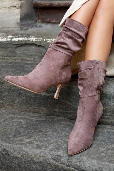 kiki pointed toe boot