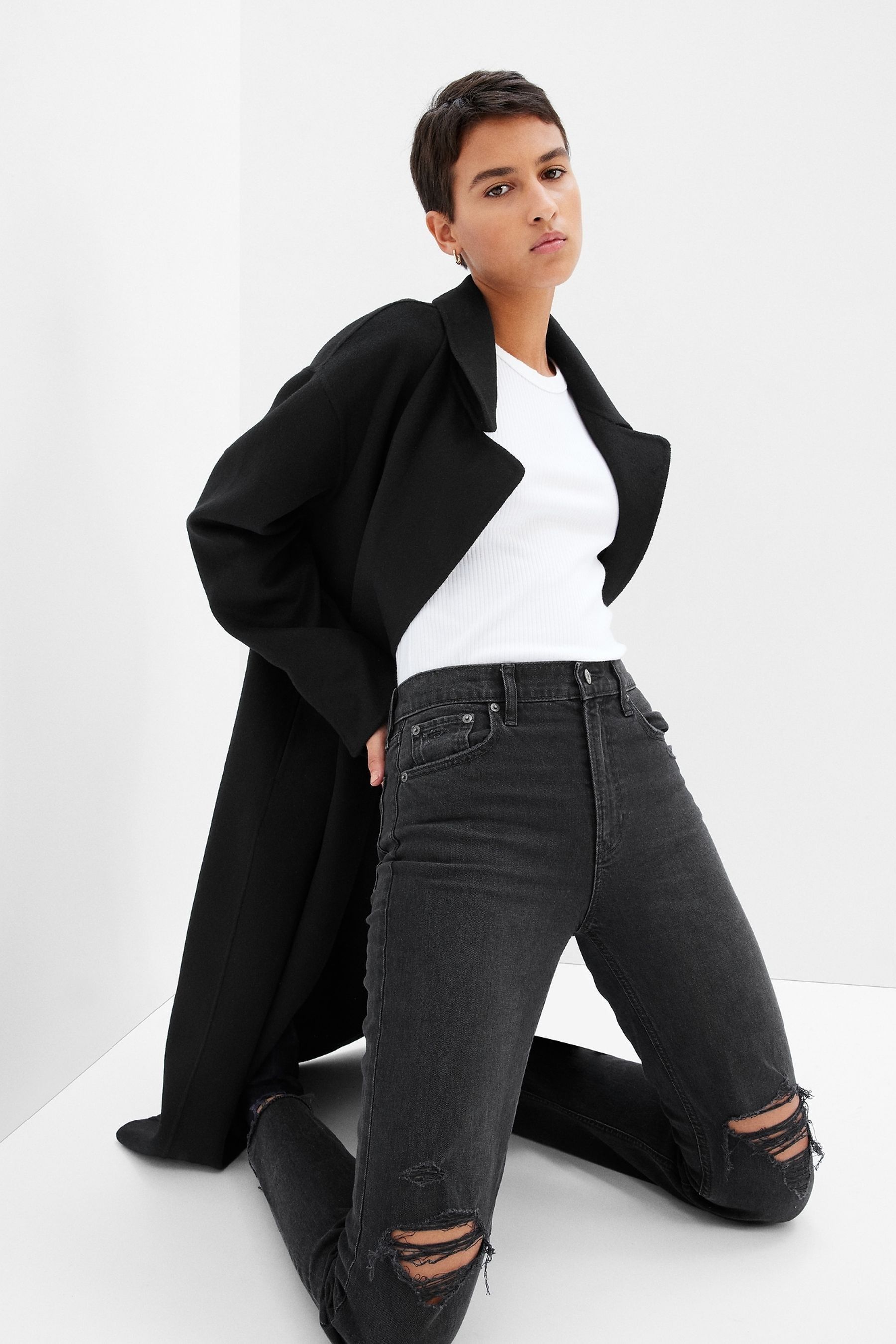 Buy Gap Black High Waisted Ripped Straight Jeans with Washwell