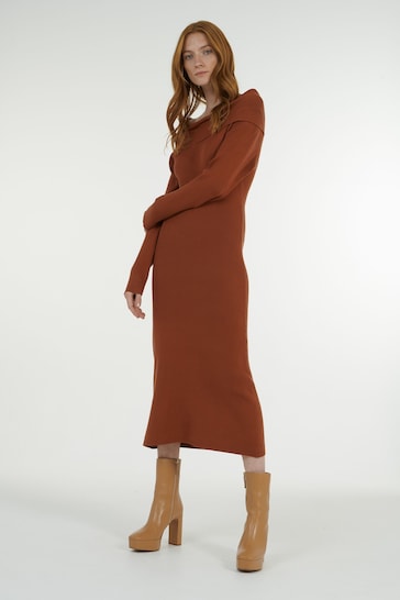 leem Red Off-Shoulder Knitted Midi Dress