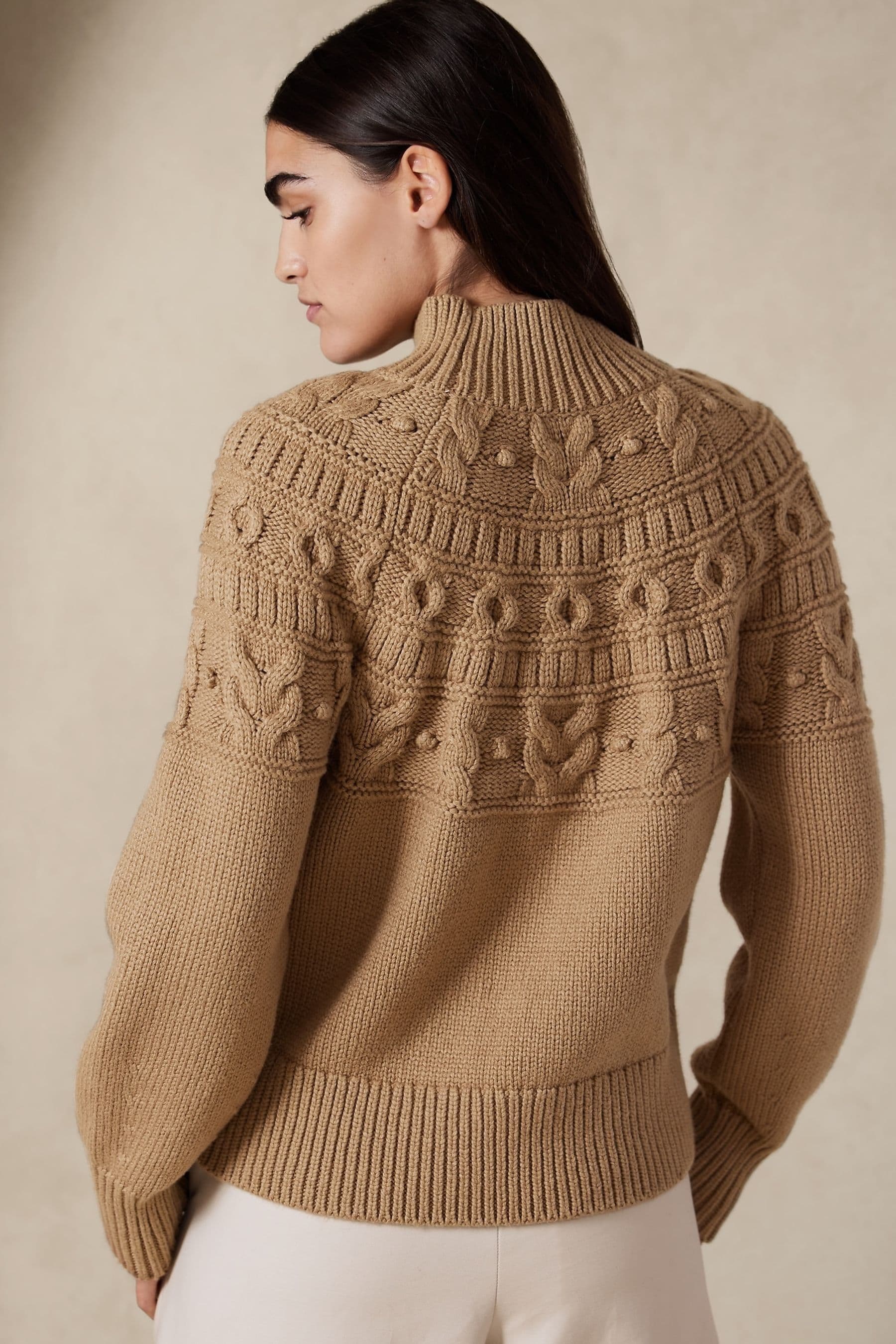 Banana republic cream sweater on sale