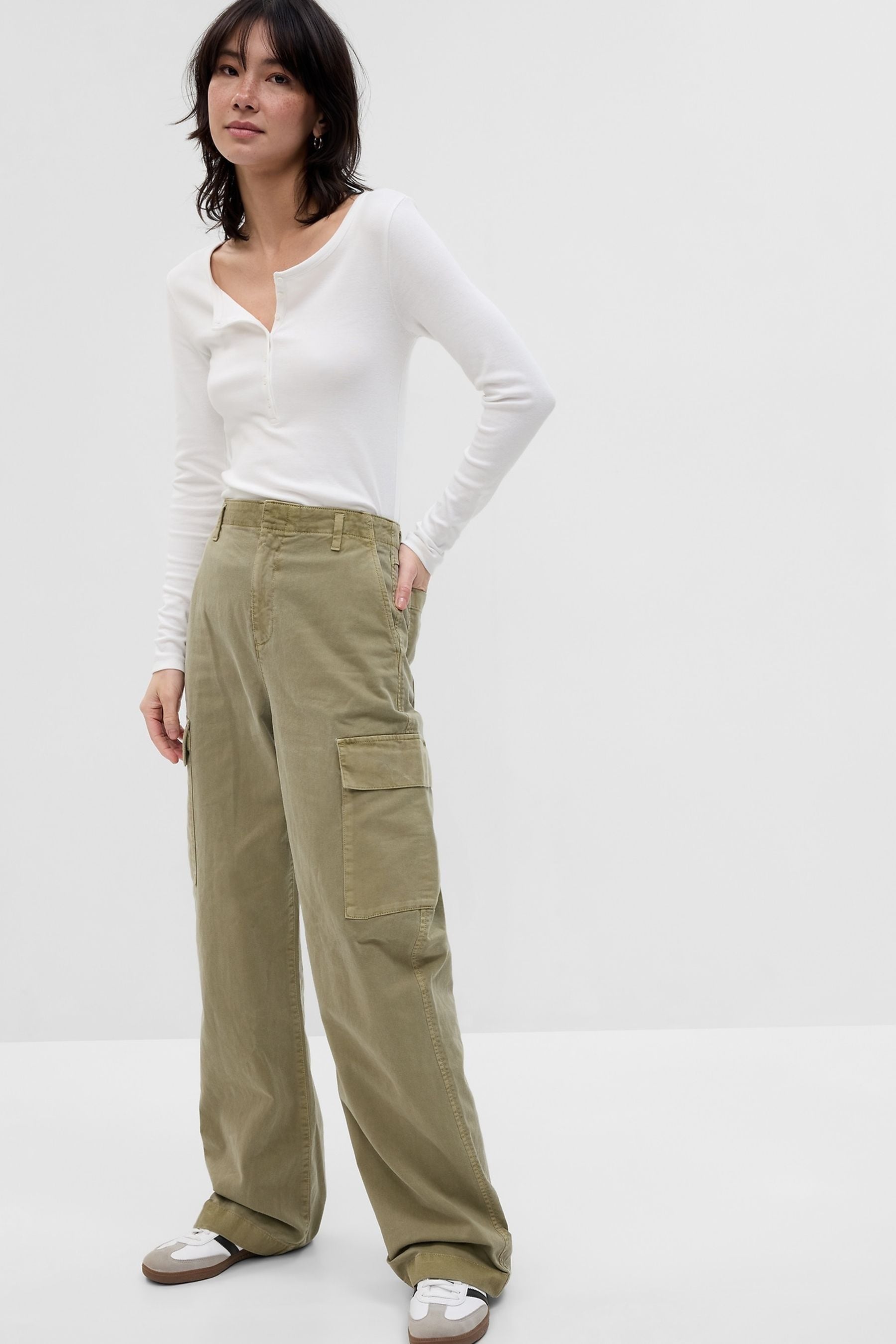 Gap cargo pants womens shop