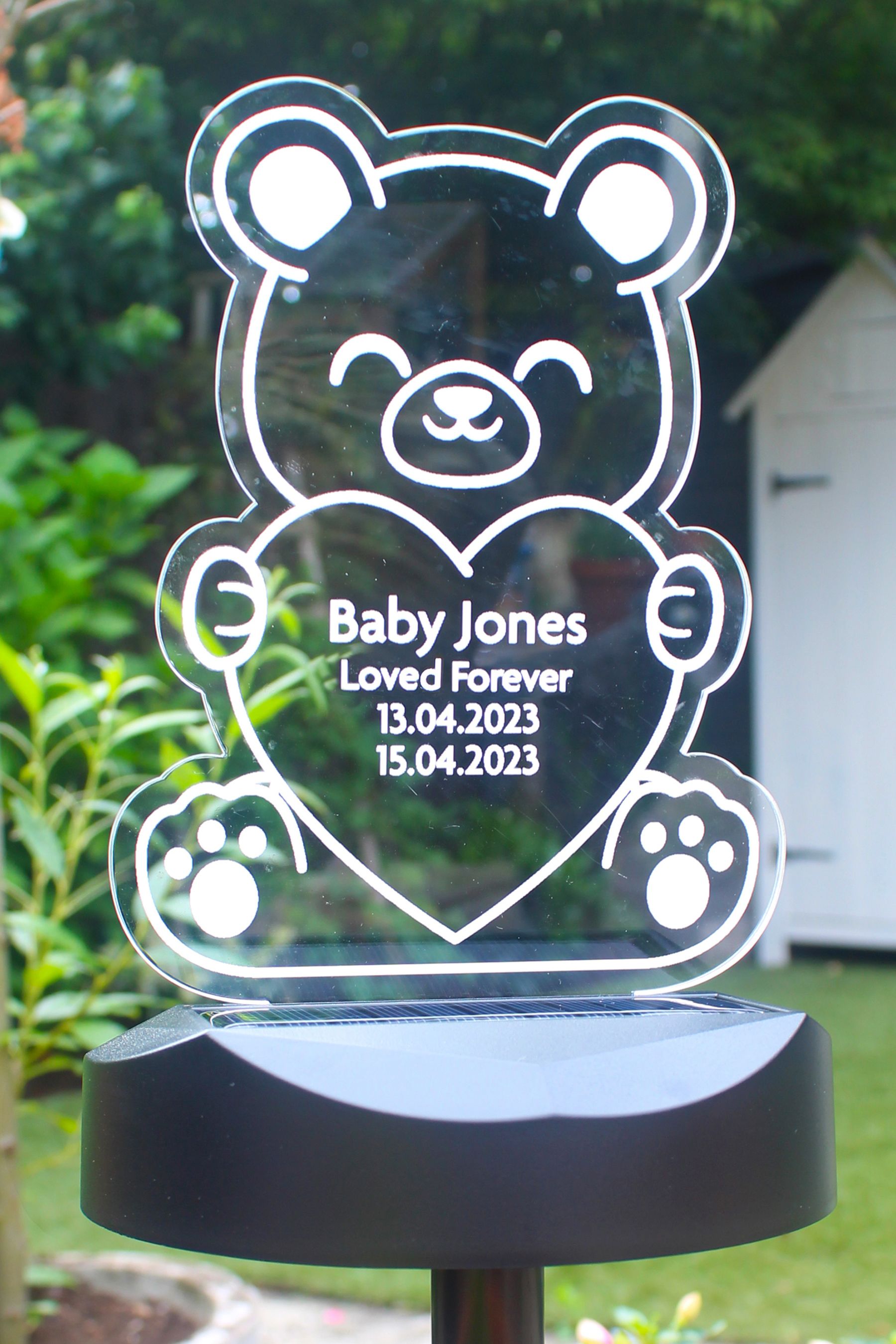Next barnaby online bear solar light