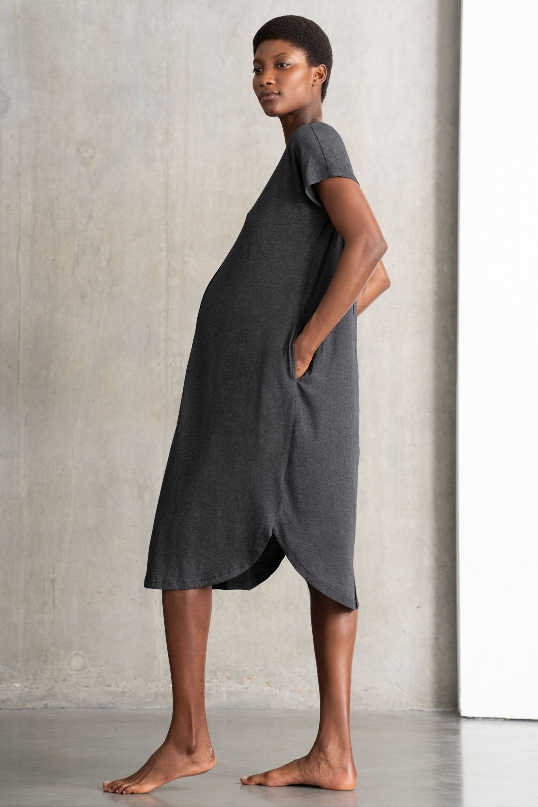 Birthing dress uk shop