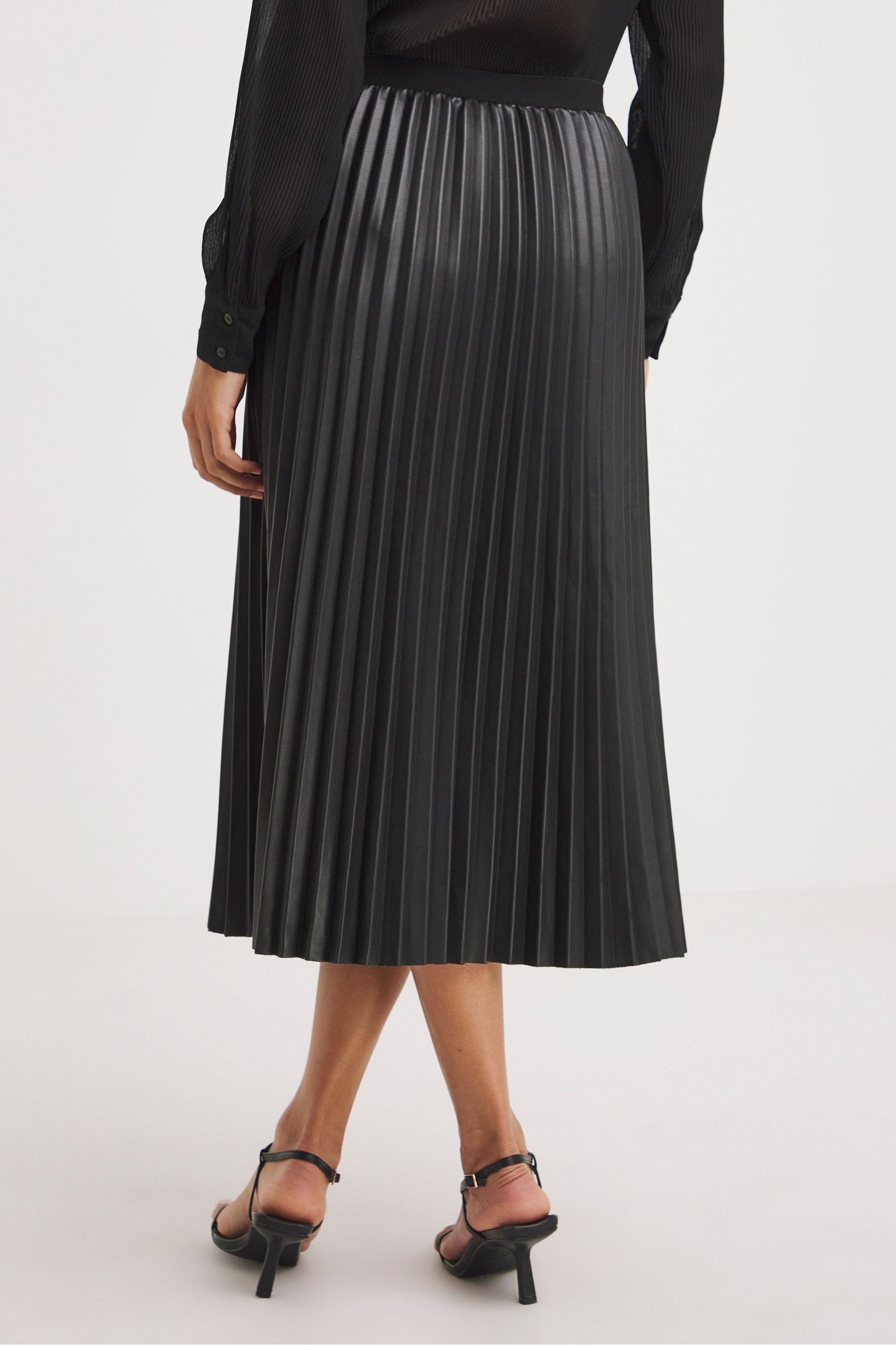Jd williams pleated top maxi skirt