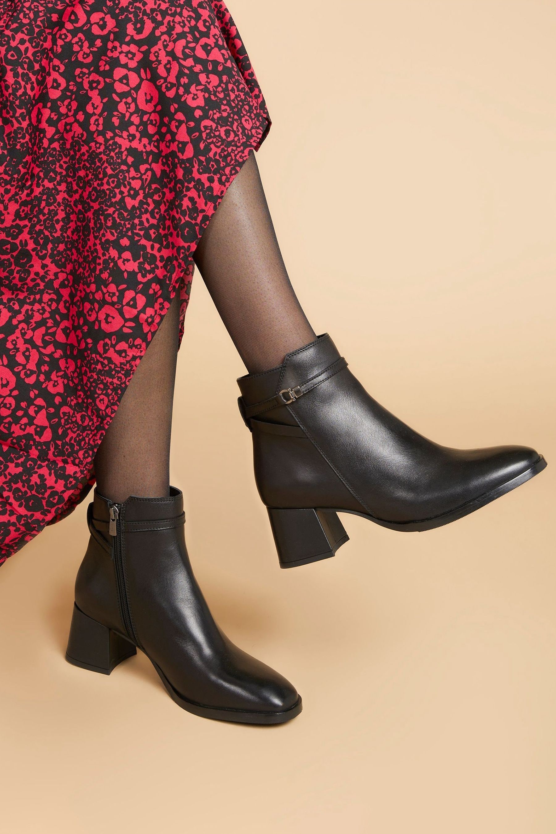 Clarks poise freya ankle boots hotsell