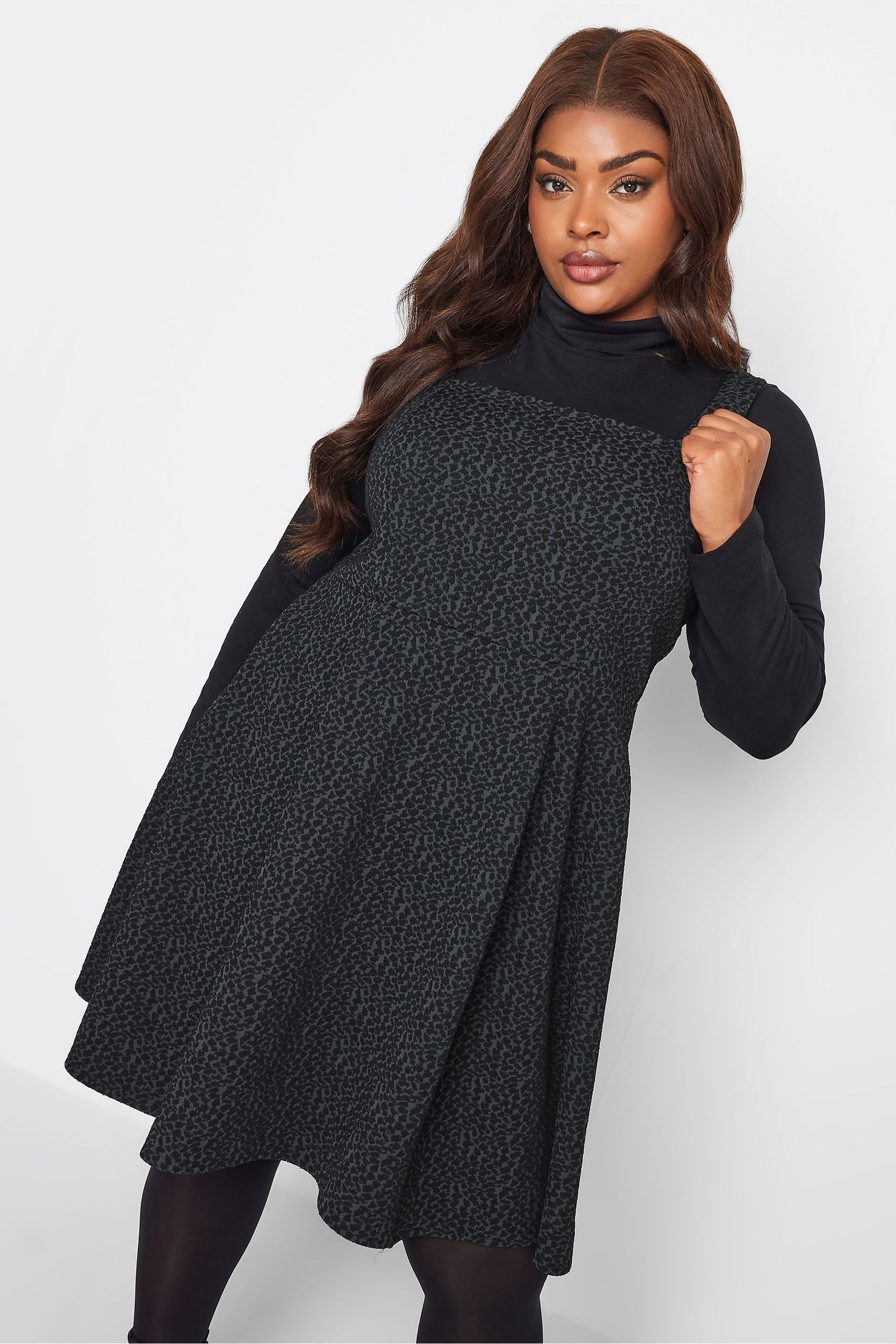 Square neck sales pinafore dress