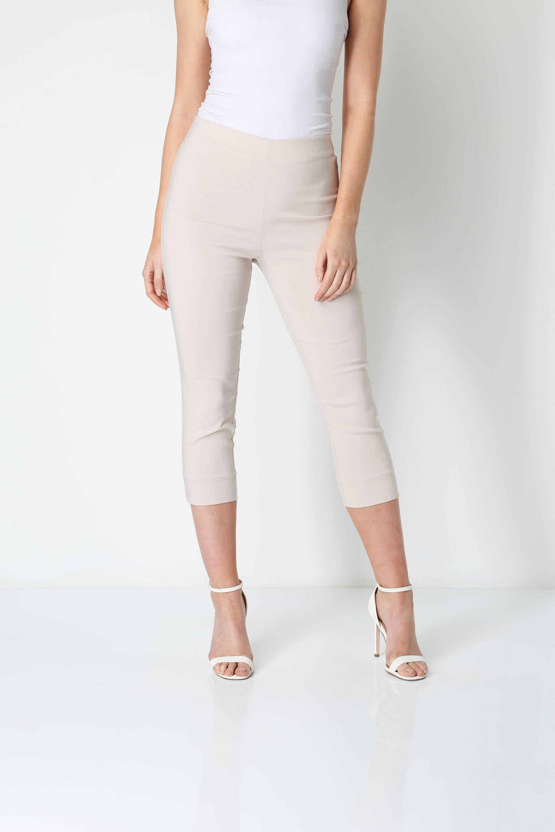 Cream cropped cheap trousers uk