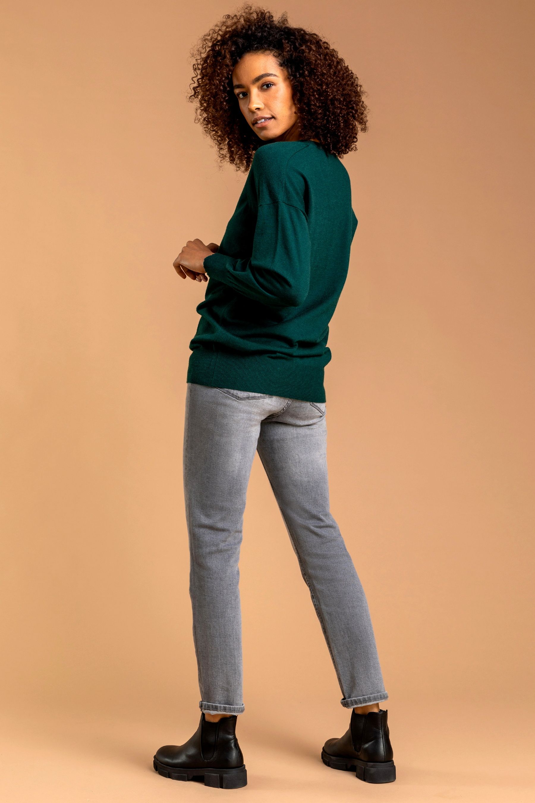 Long store green jumper