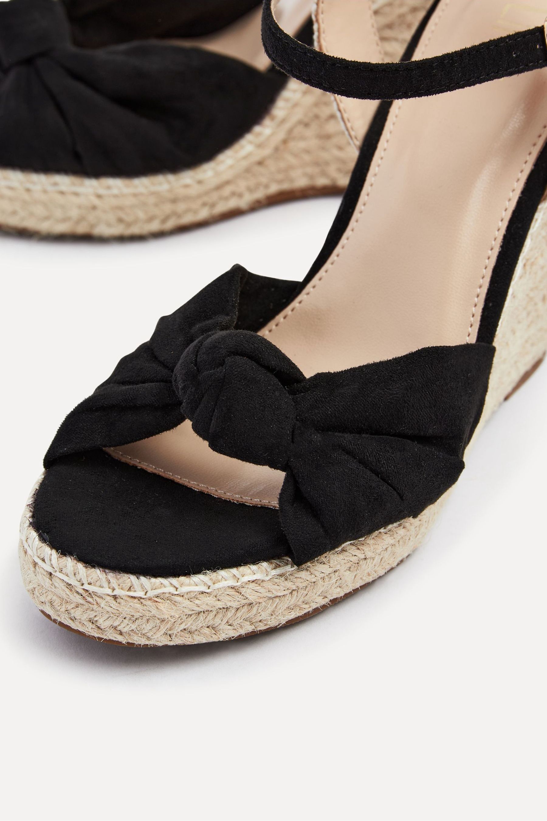 Black rope wedges store
