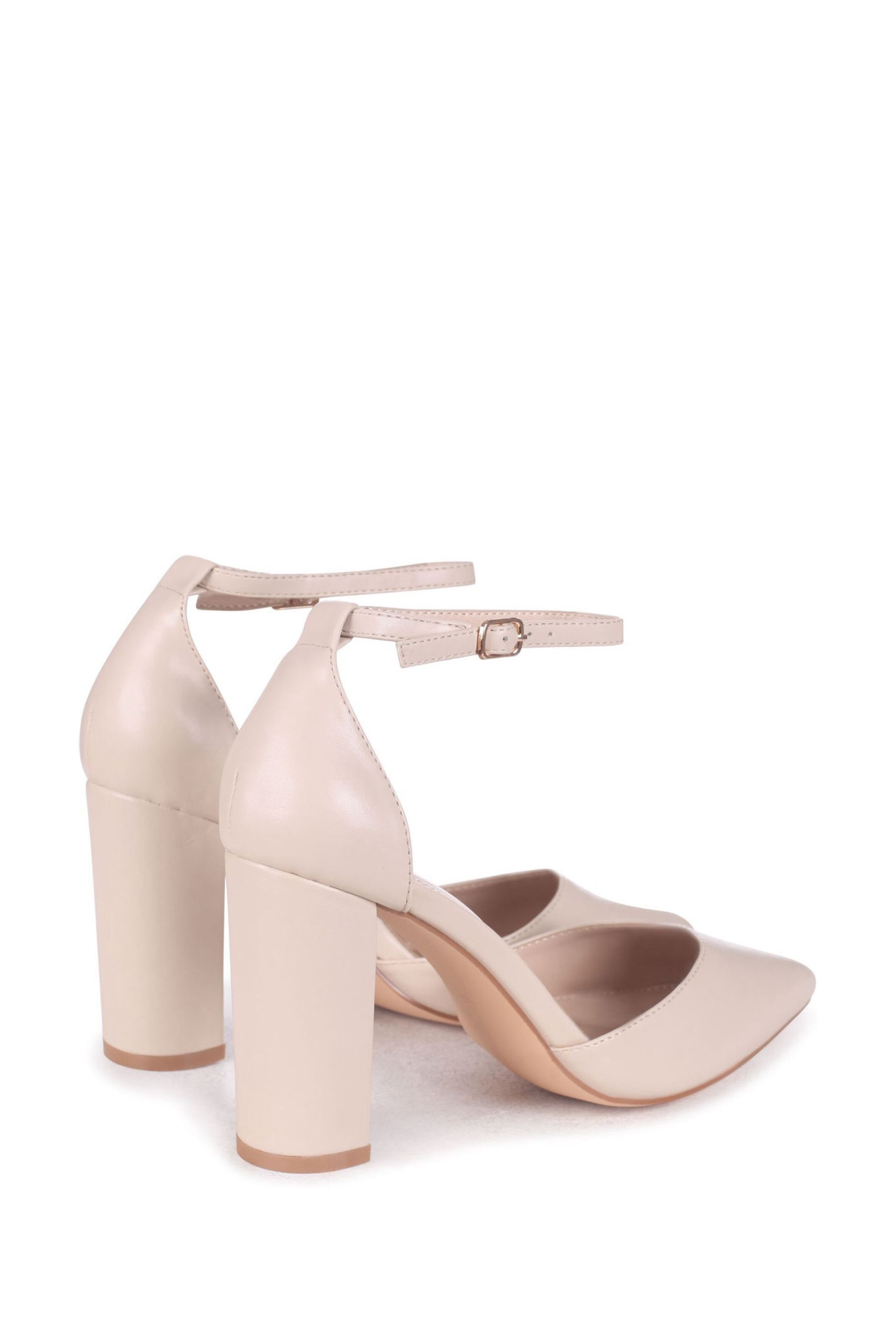 Cream block sales heels closed toe
