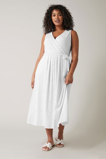 Evans Sleeveless Broidery Wrap White Dress