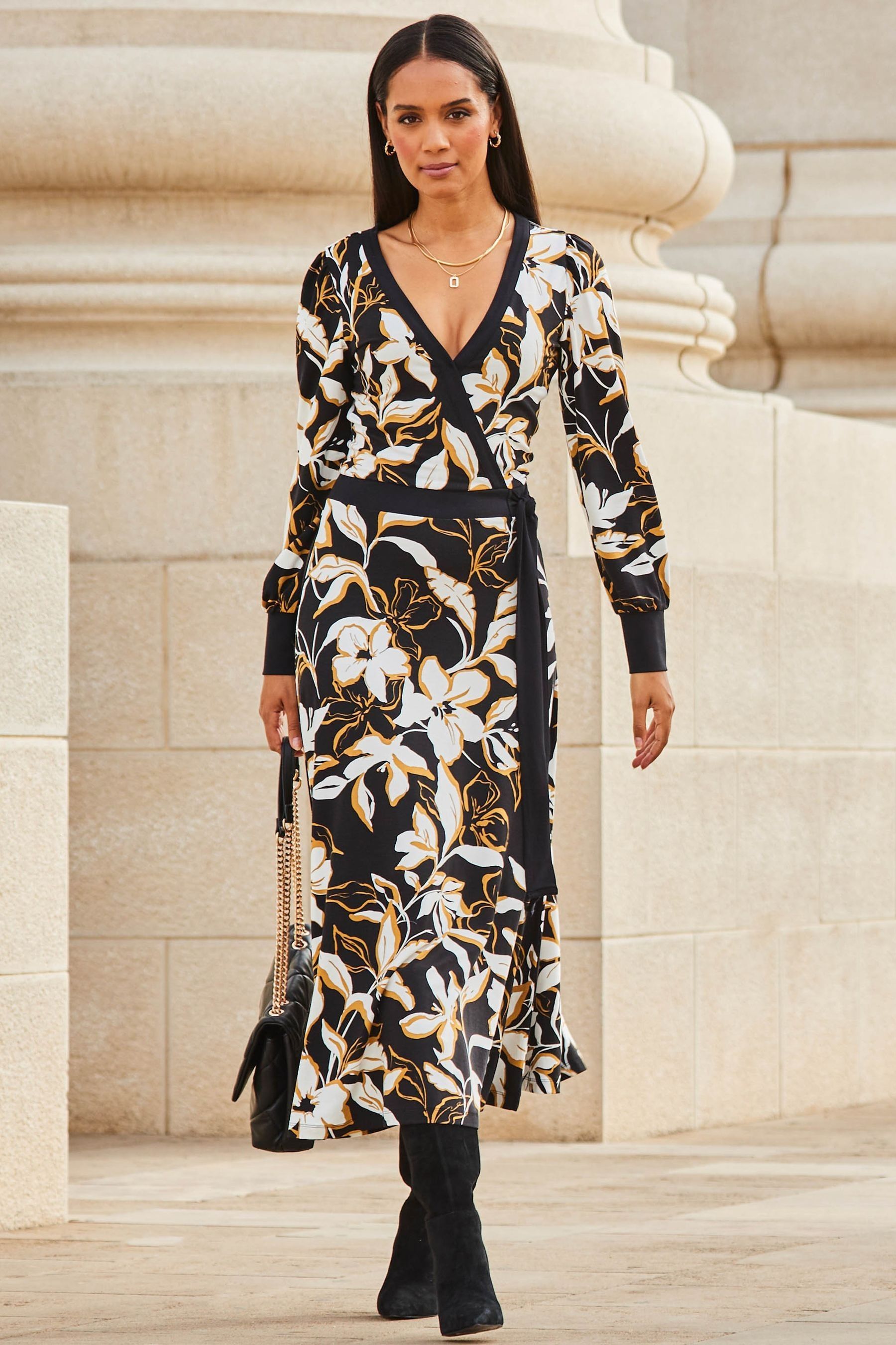 Long black 2024 flower dress
