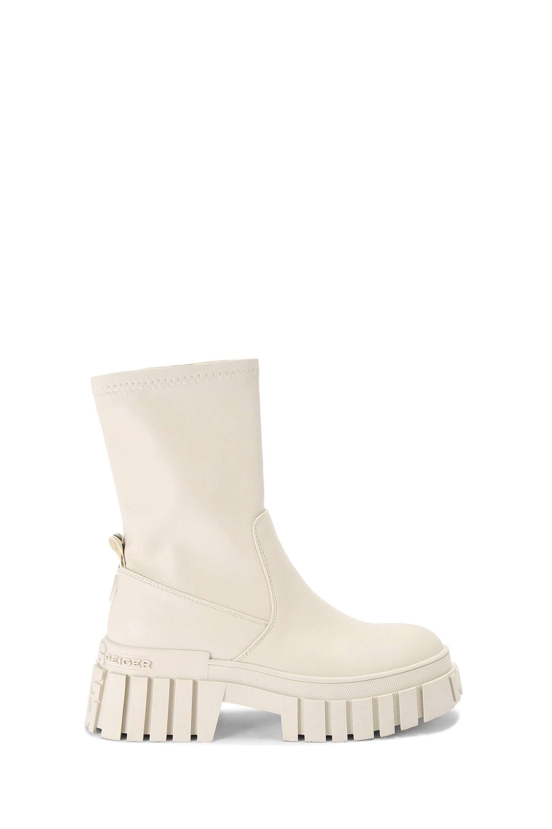 White ankle discount boots kurt geiger