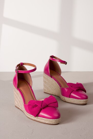 Pink Signature Leather Closed Toe Bow Wedges